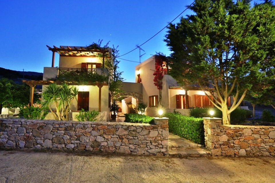 Ventoura Studios & Apartments