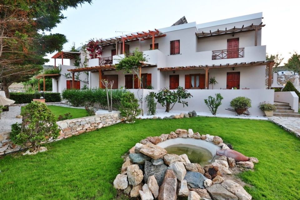 Ventoura Studios & Apartments