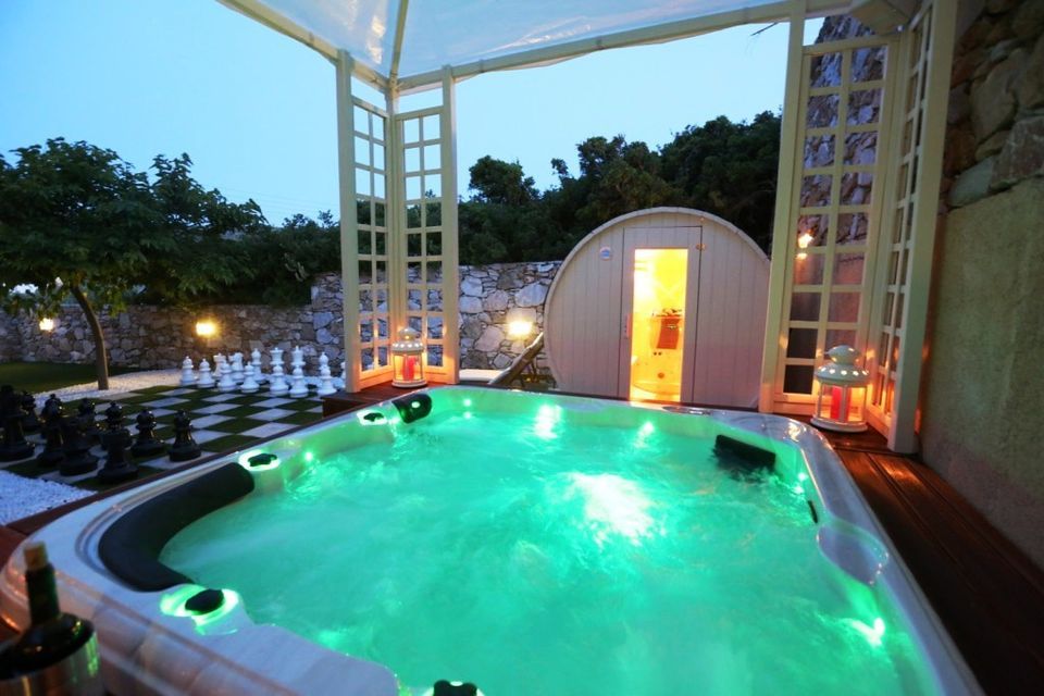 Ventoura Studios & Apartments