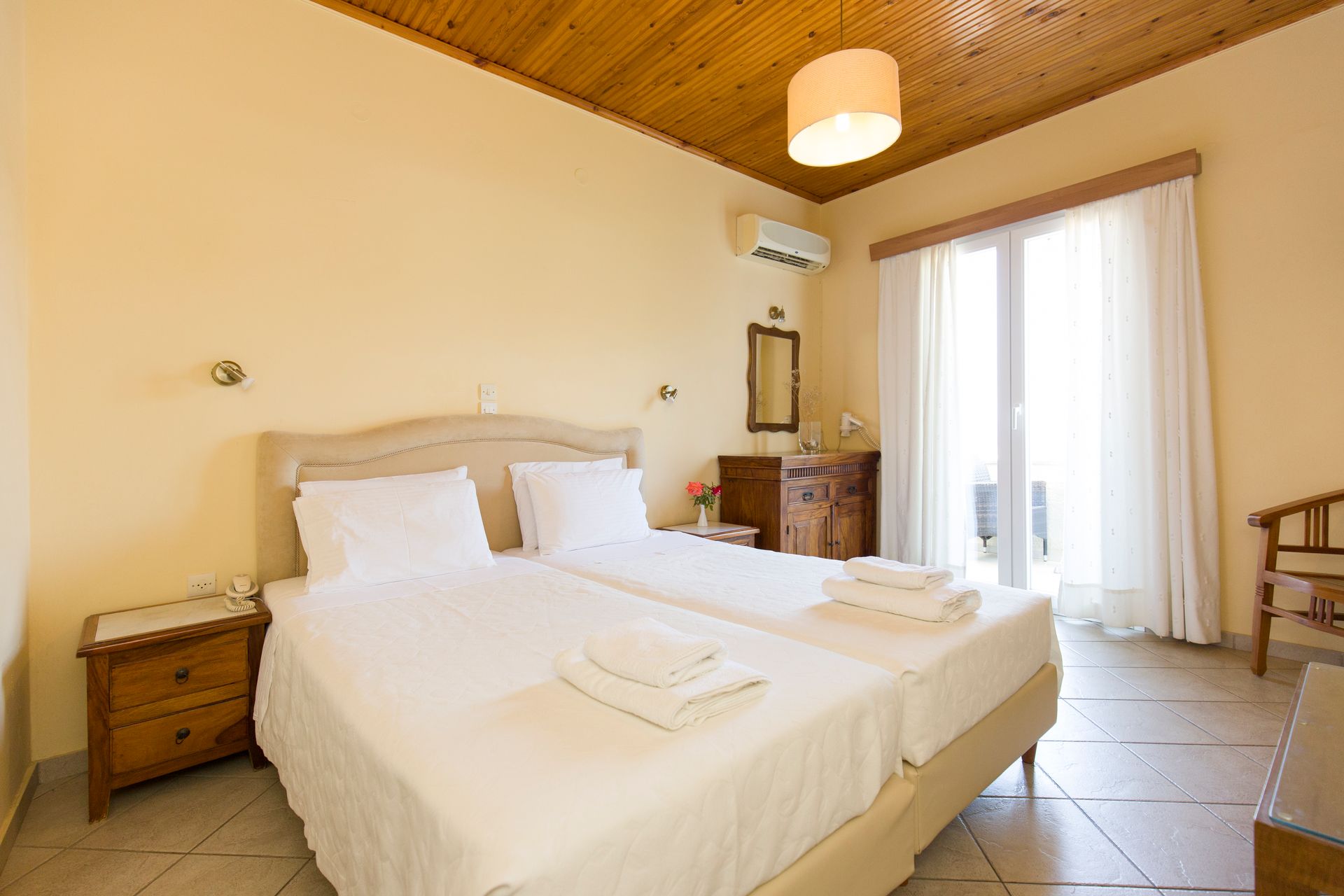 Virginia Hotel Samos