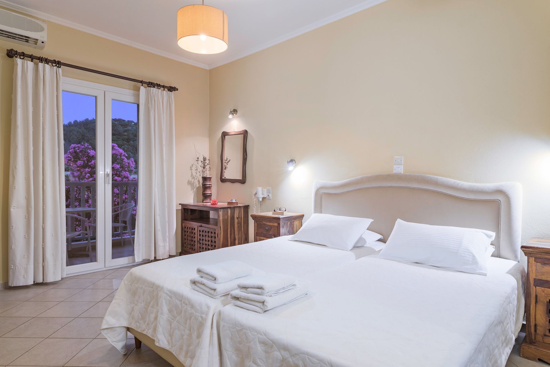 Virginia Hotel Samos