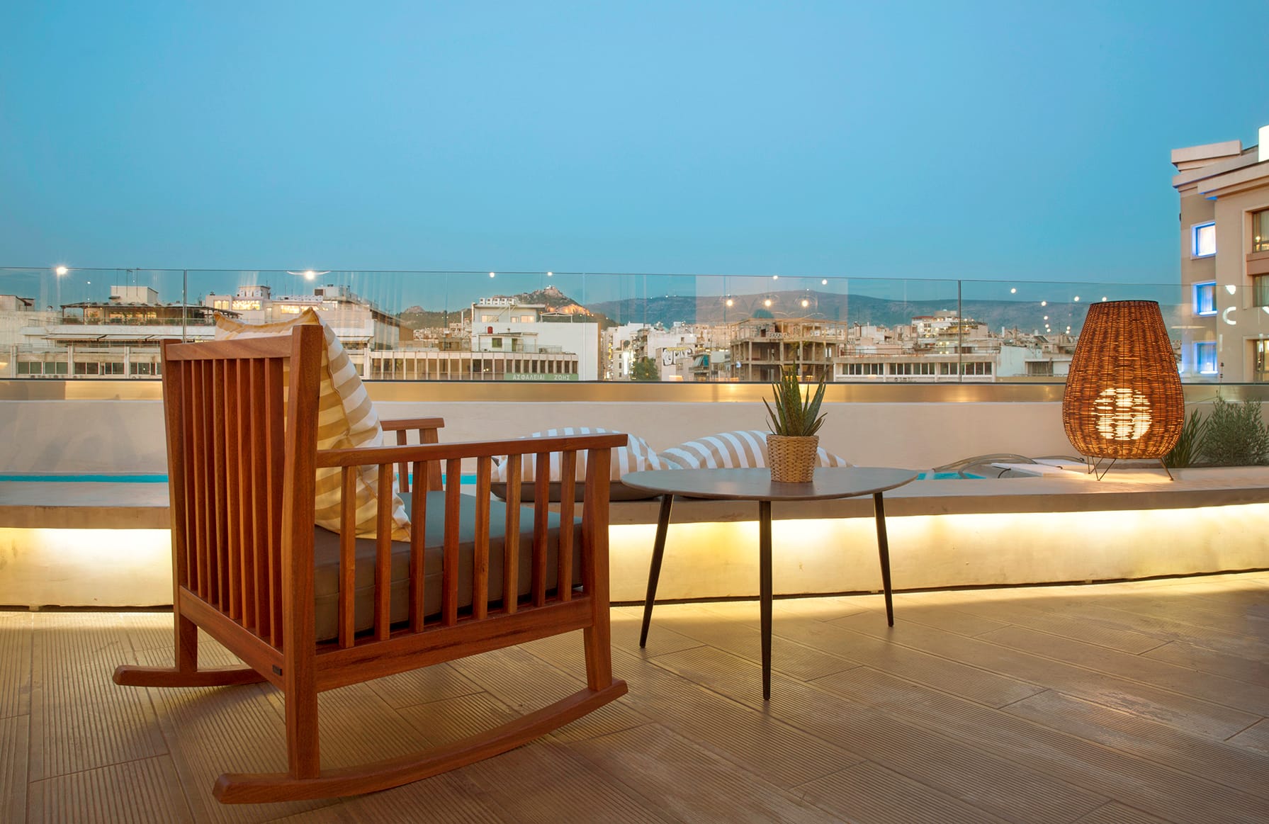 Zeus Essence Wyndham Athens Residence