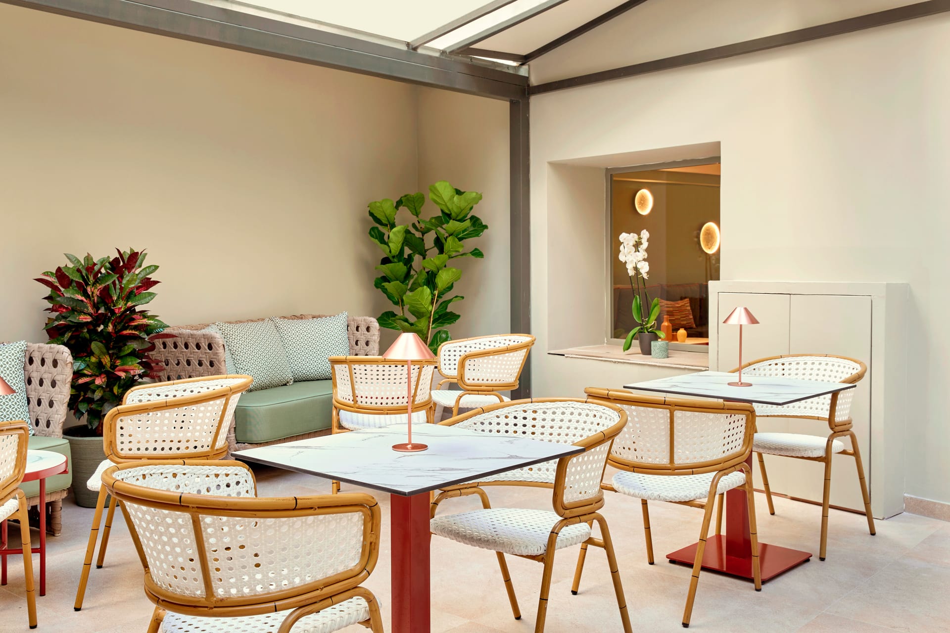 Zeus Essence Wyndham Athens Residence