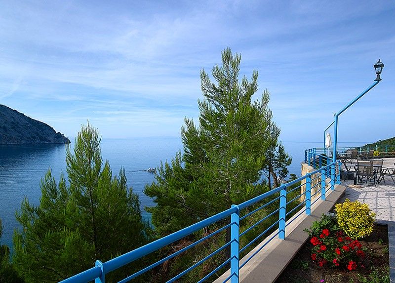 Xenia Residences & Suites