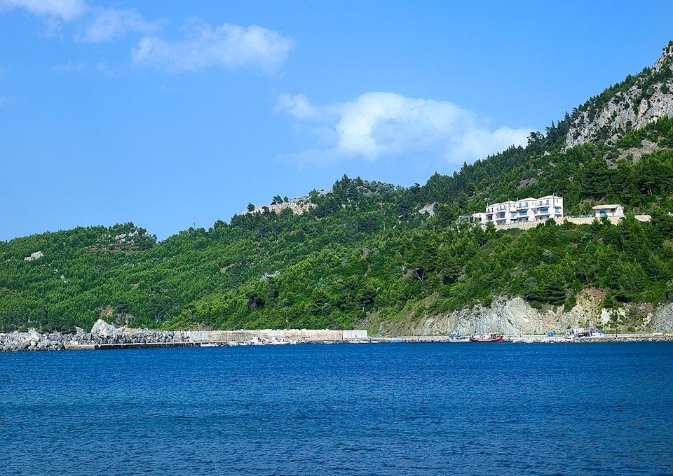 Xenia Residences & Suites