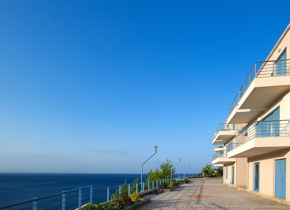 Xenia Residences & Suites