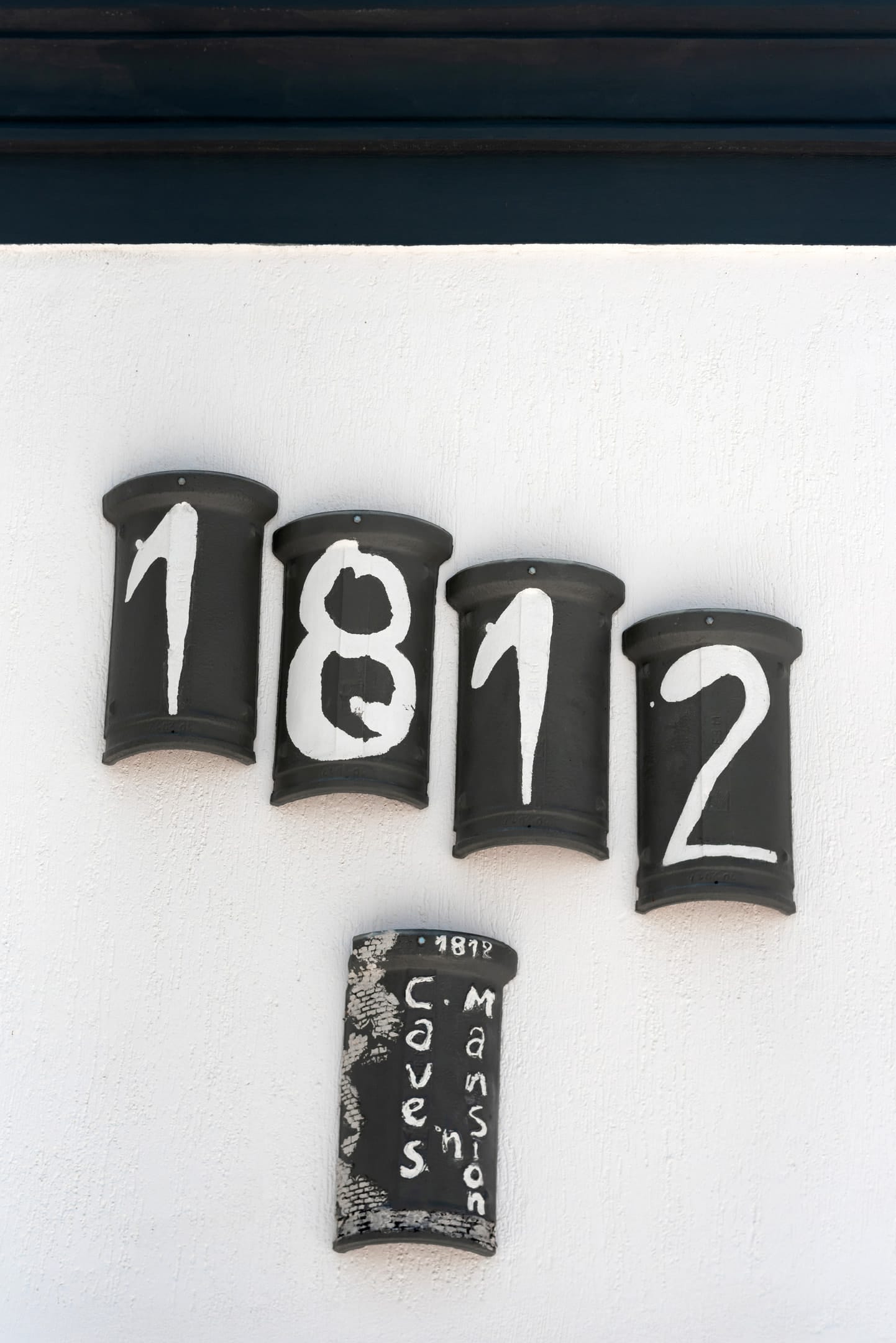 1812 Caves 'n Mansion