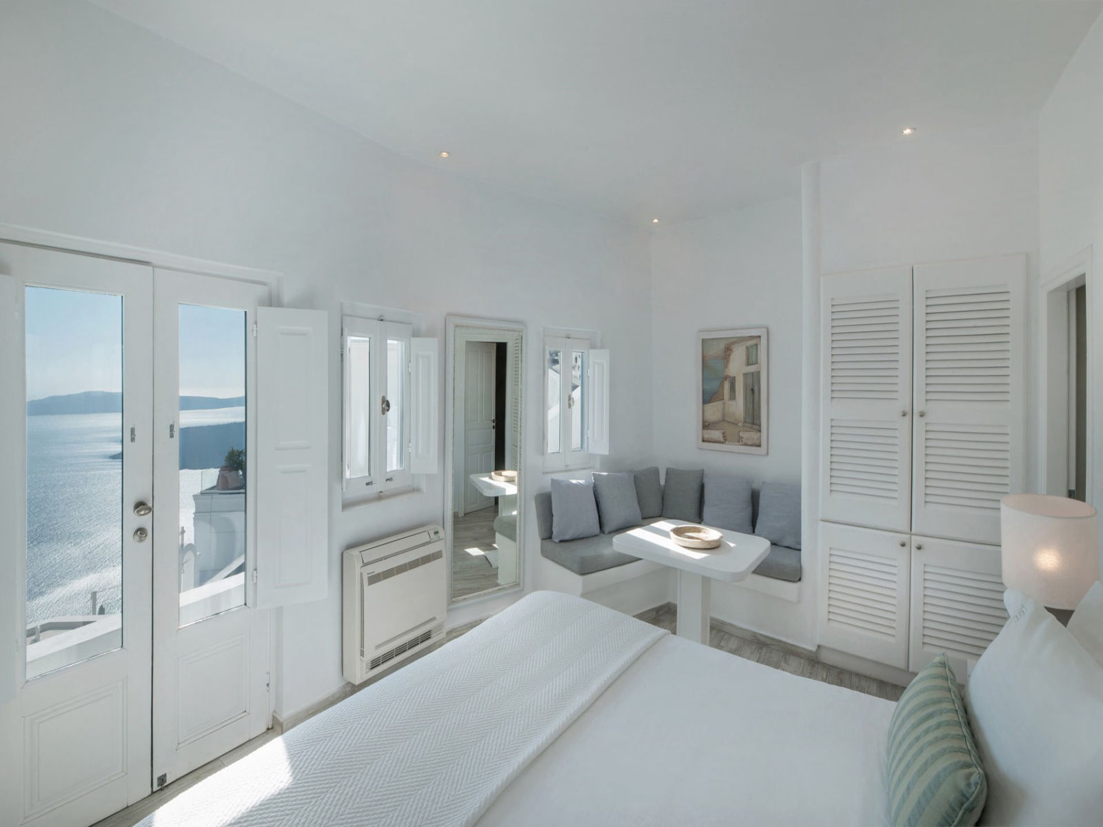 Aqua Luxury Suites Santorini