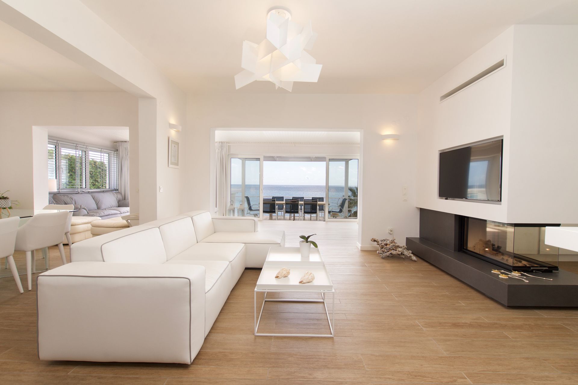 Infinite Blue Villa