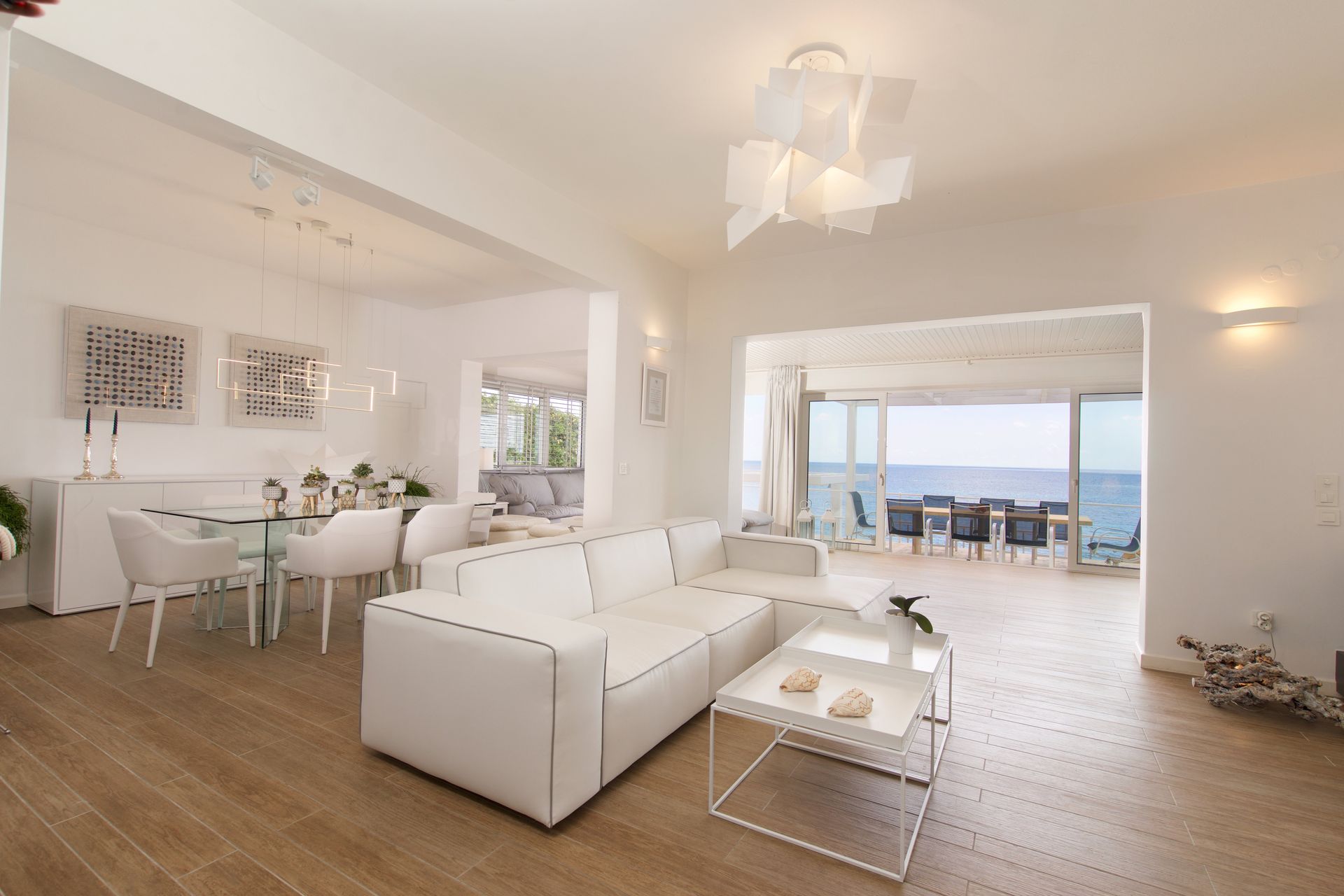 Infinite Blue Villa
