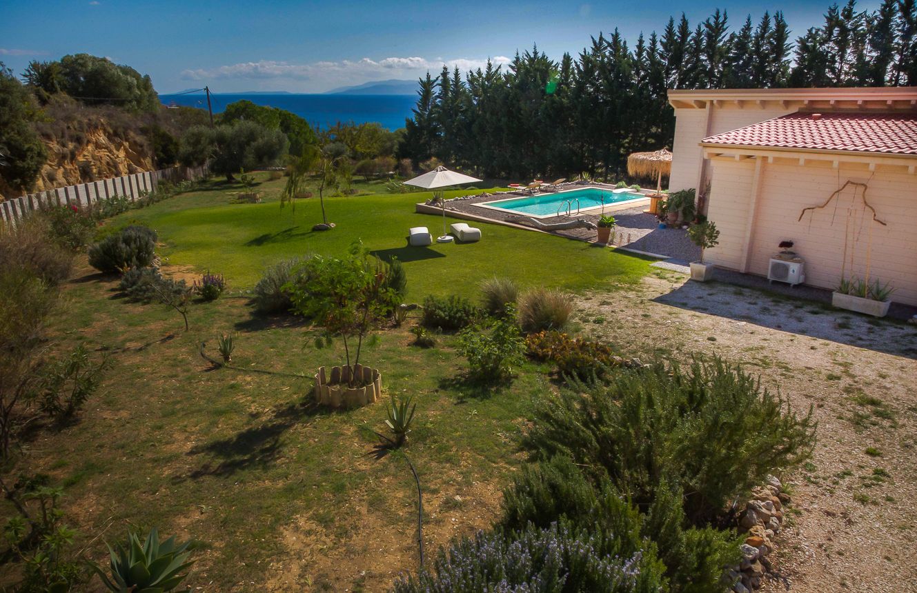Summer Wooden Cottage Karavados