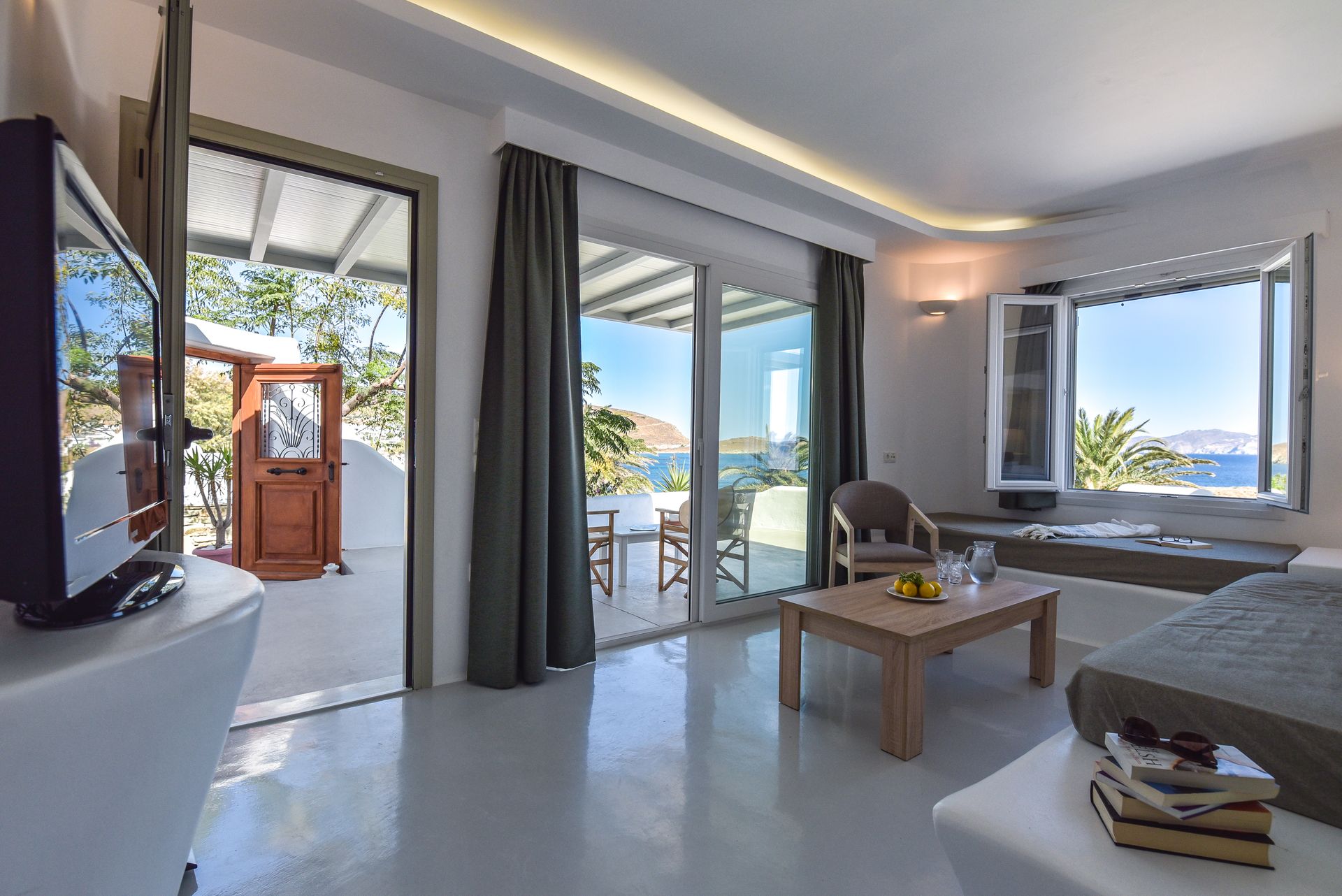 Suite with sea view &amp; terrace