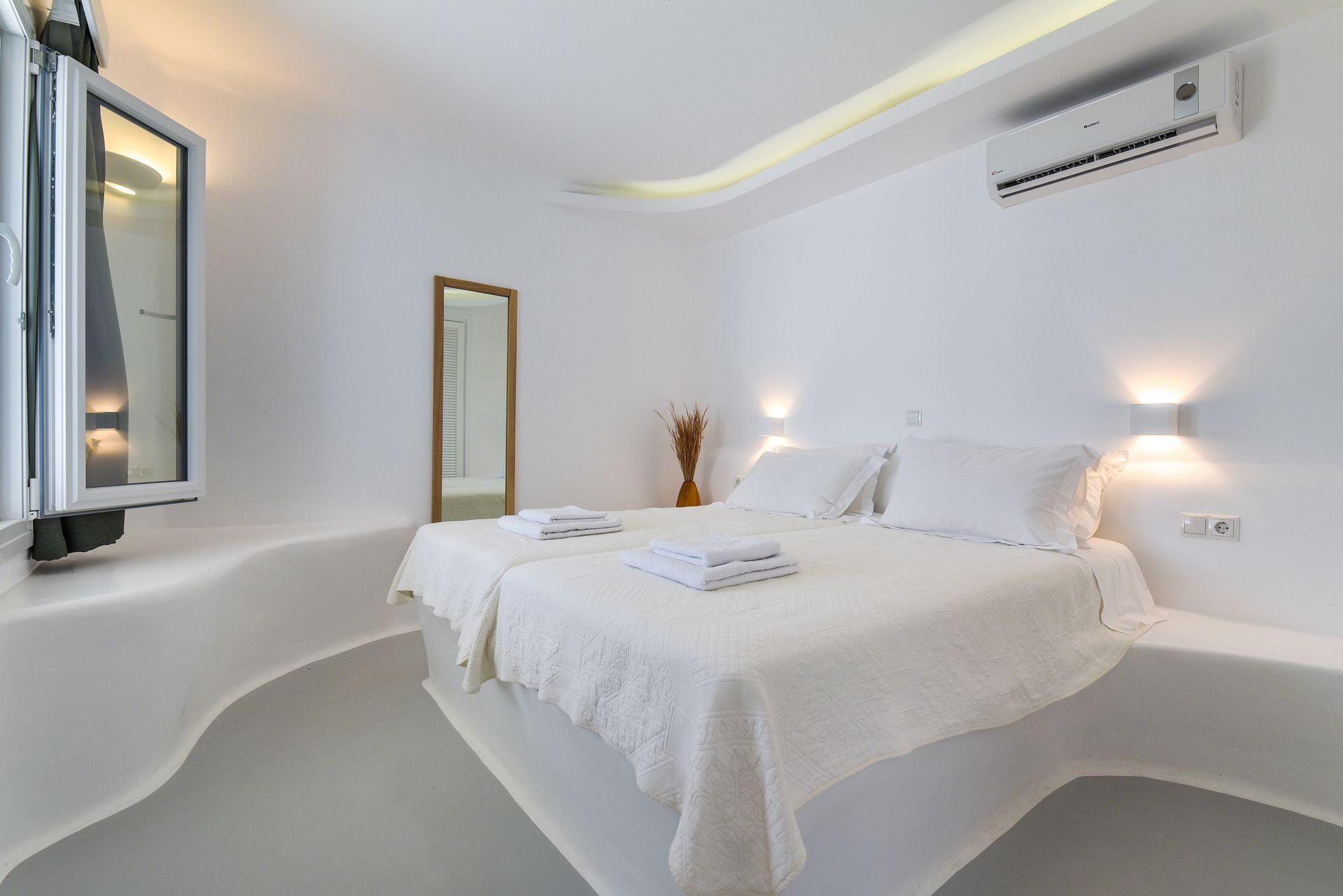 Suite with sea view &amp; terrace