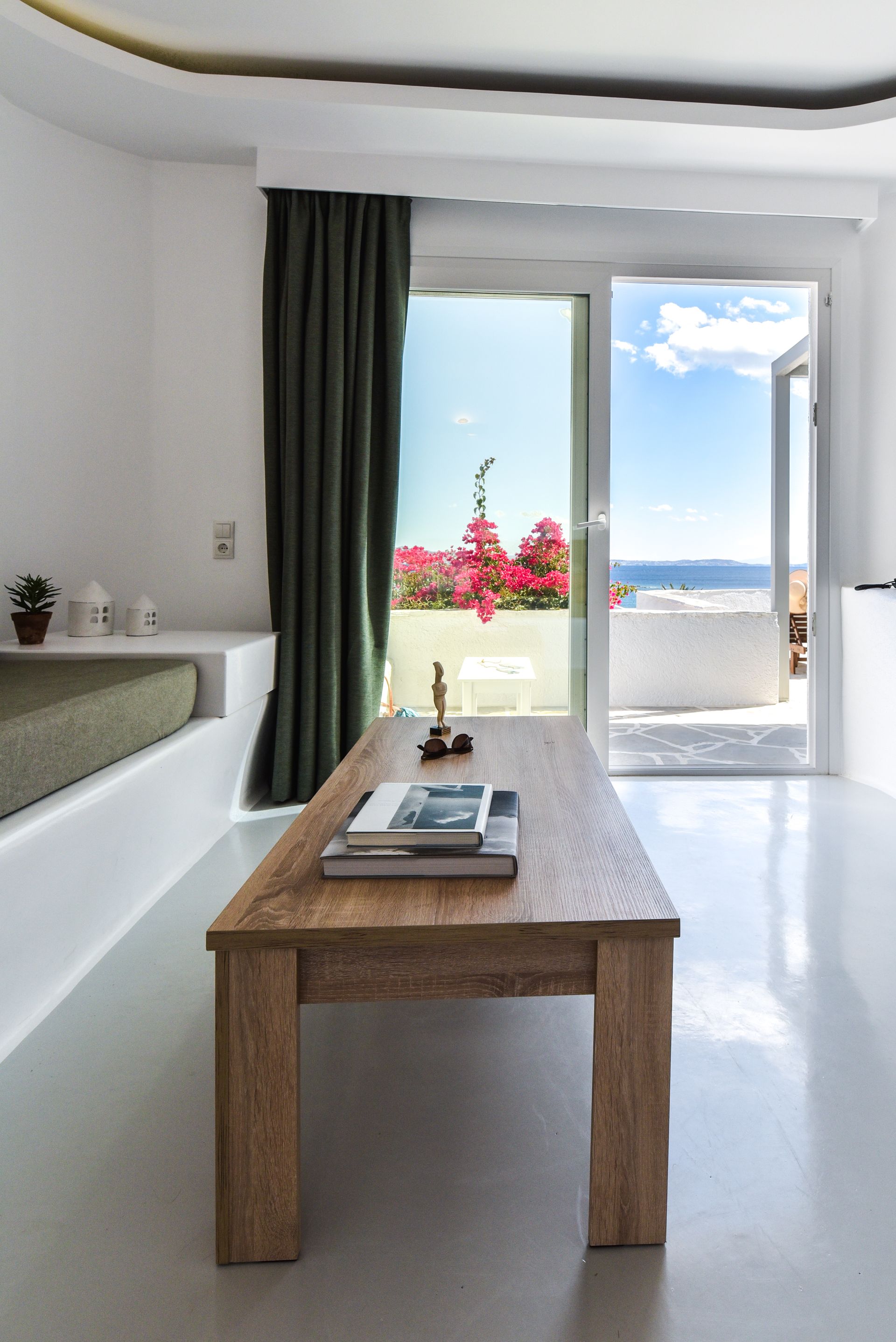 Suite with sea view &amp; terrace