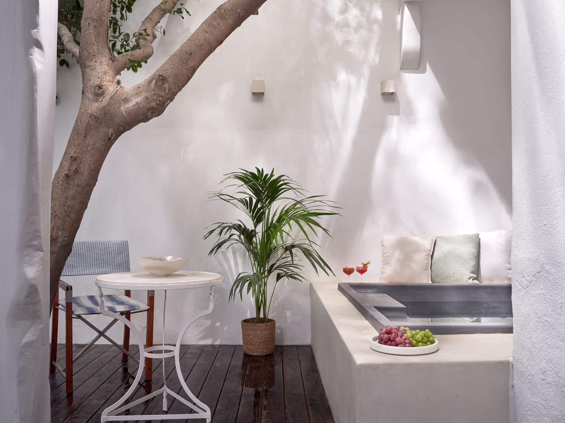 Standard Room Outdoor Jacuzzi
