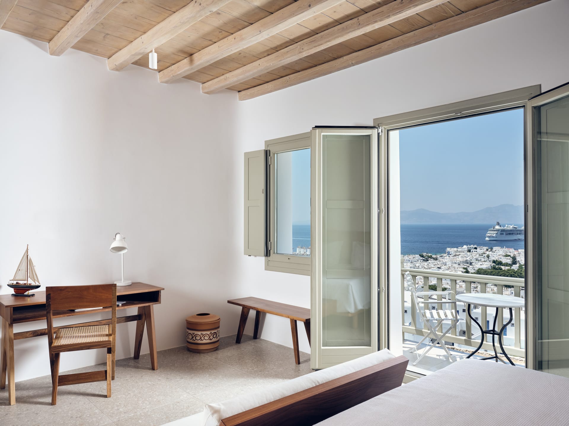 Hilltop Sea View Room | 250m from Belvedere Hotel plus Shuttle