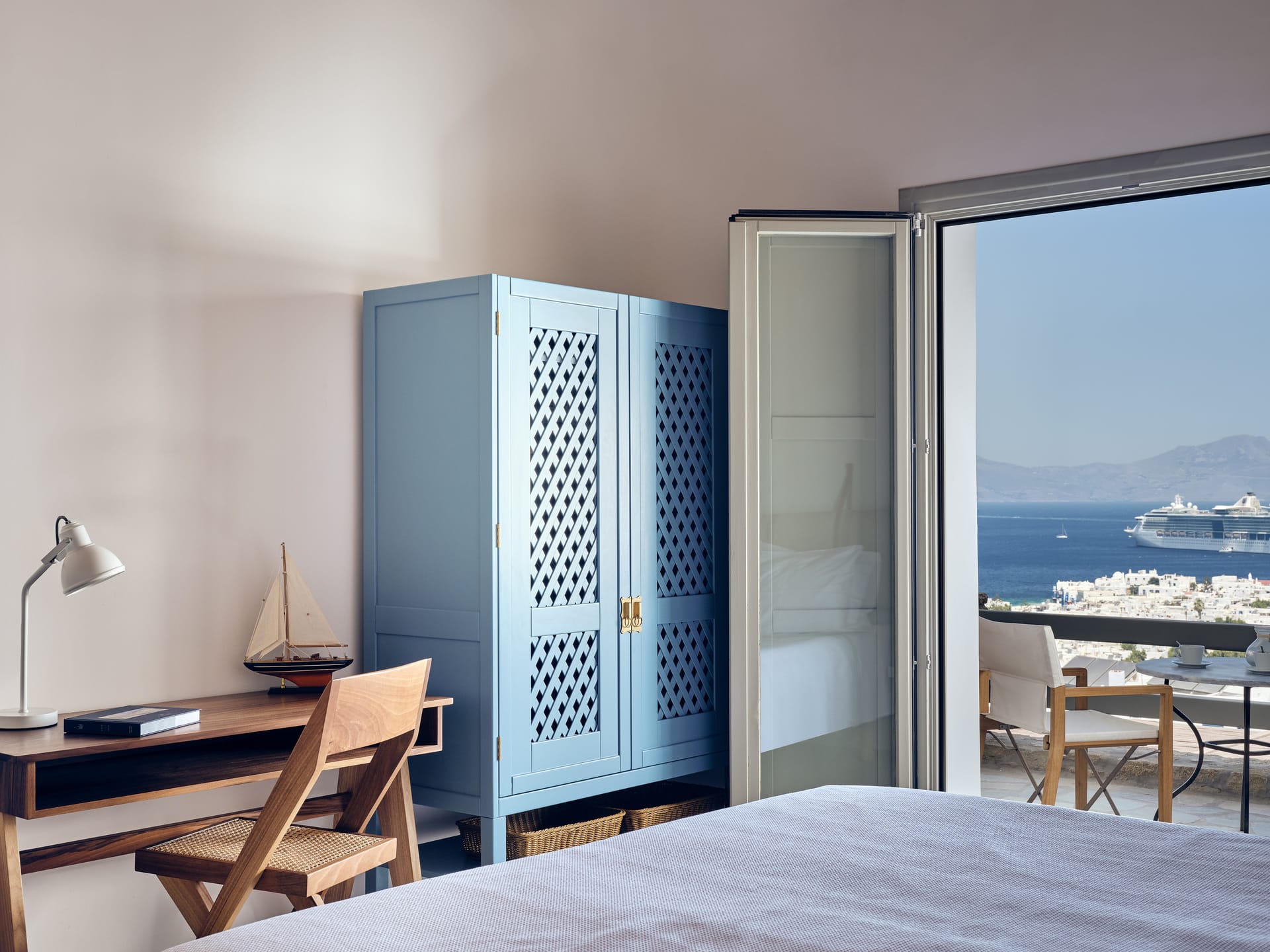 Hilltop Sea View Room | 250m from Belvedere Hotel plus Shuttle