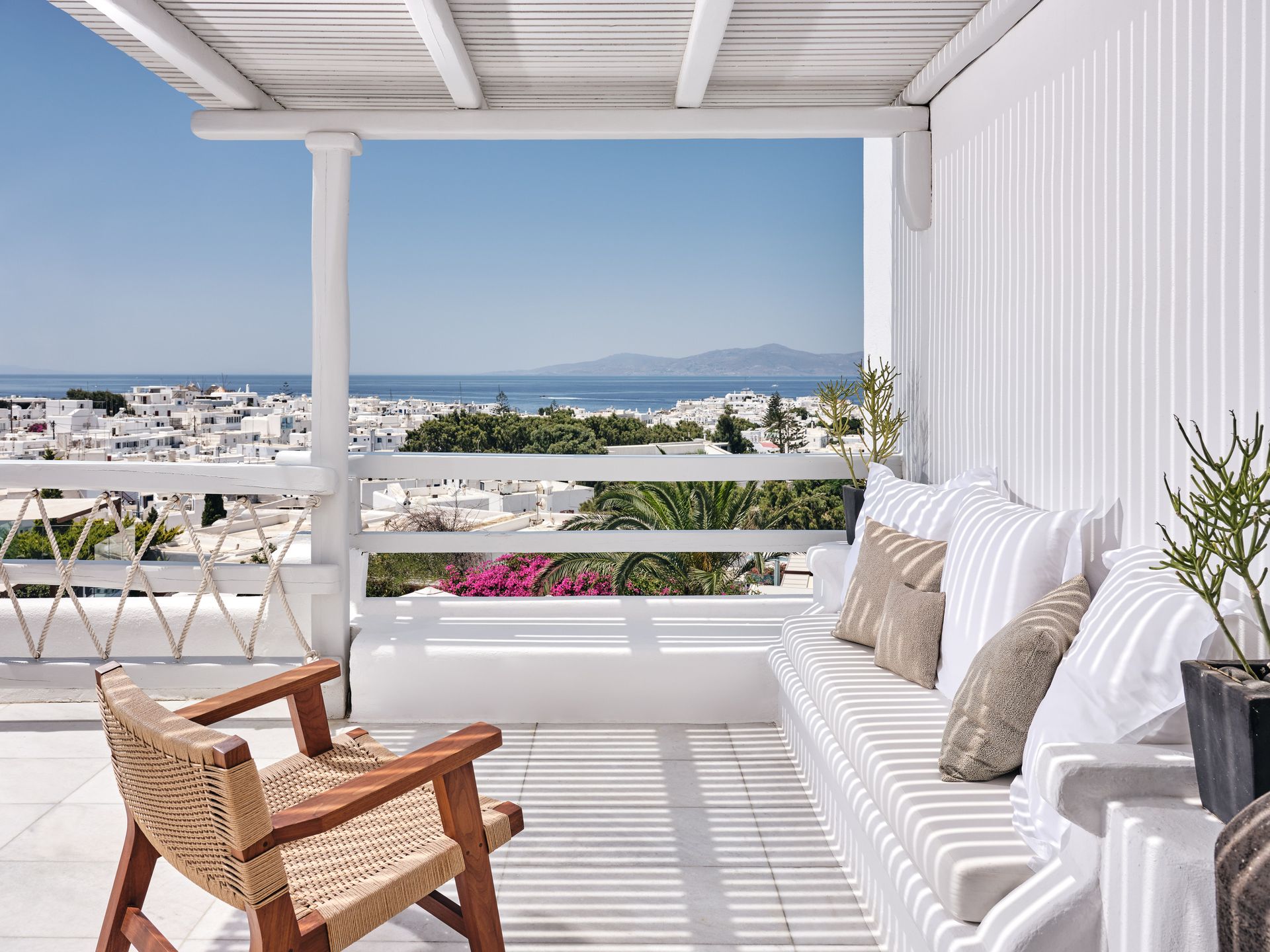 Panoramic Room Private Sundeck