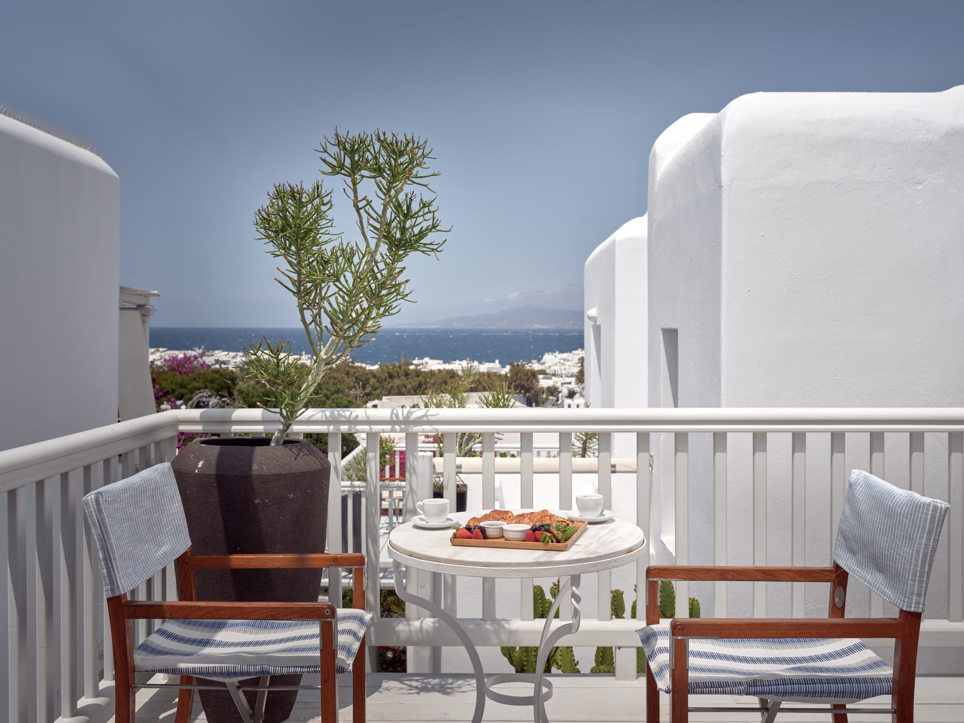 Honeymoon Suite Sea or Pool View