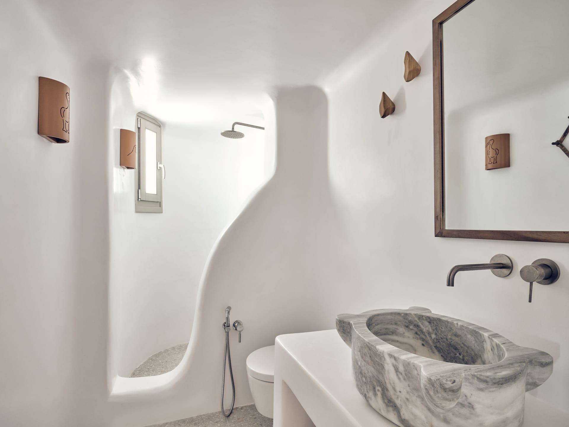 Hilltop Sea View Room Private Jetted Tub | 250m from Belvedere Hotel plus Shuttle
