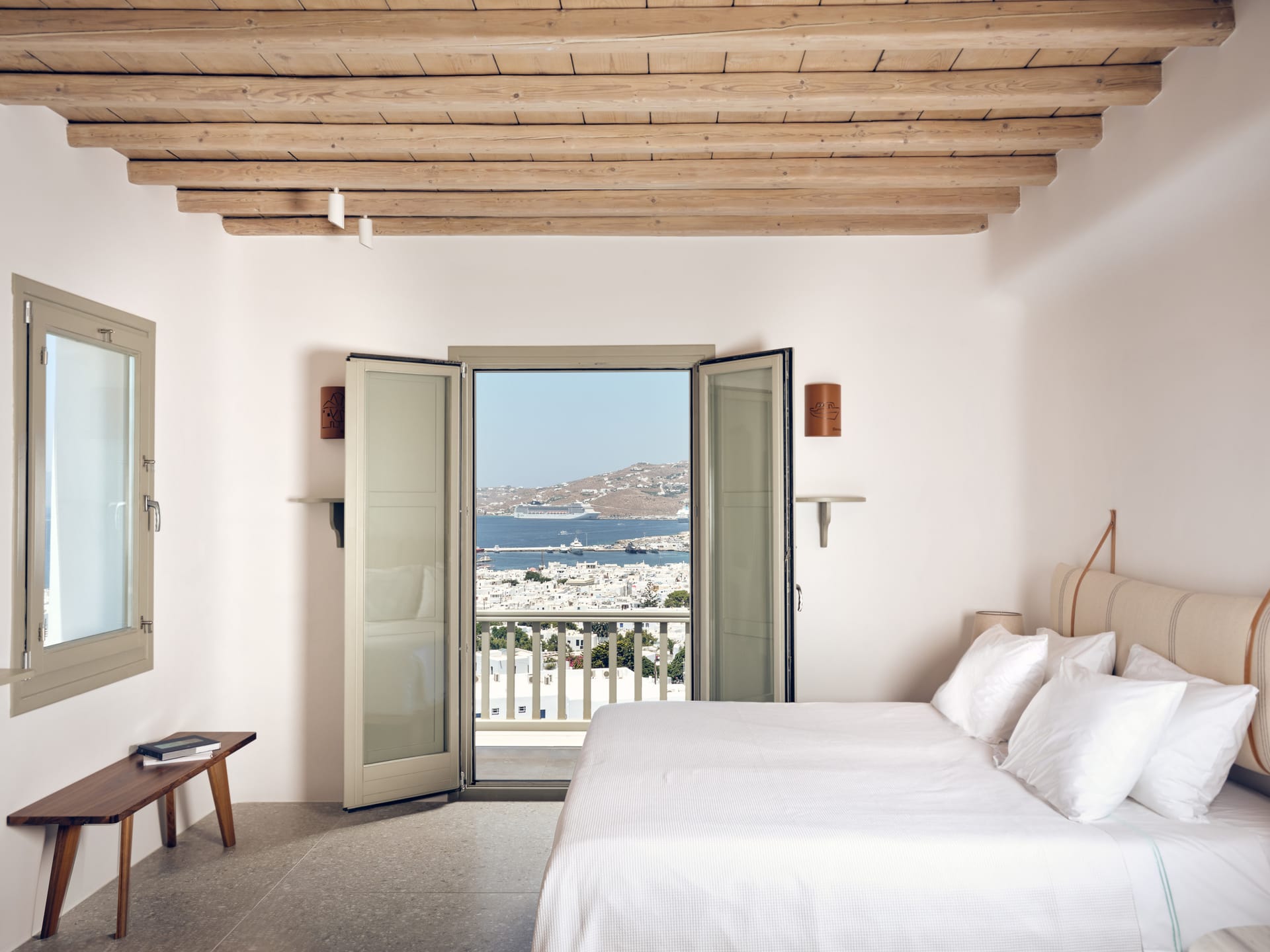 Hilltop Sea View Suite | 250m from Belvedere Hotel plus Shuttle