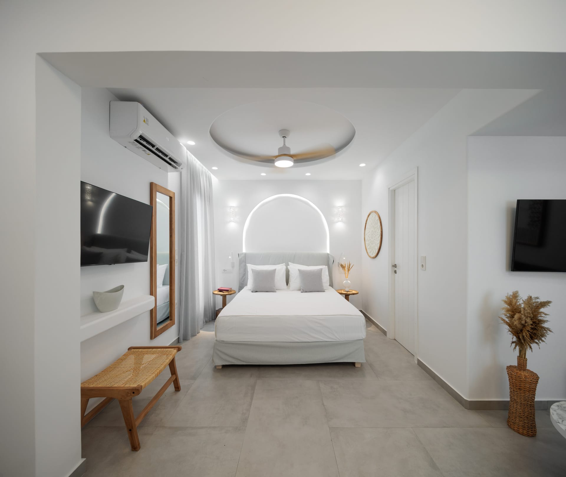 Living Suite with heated Plunge Pool