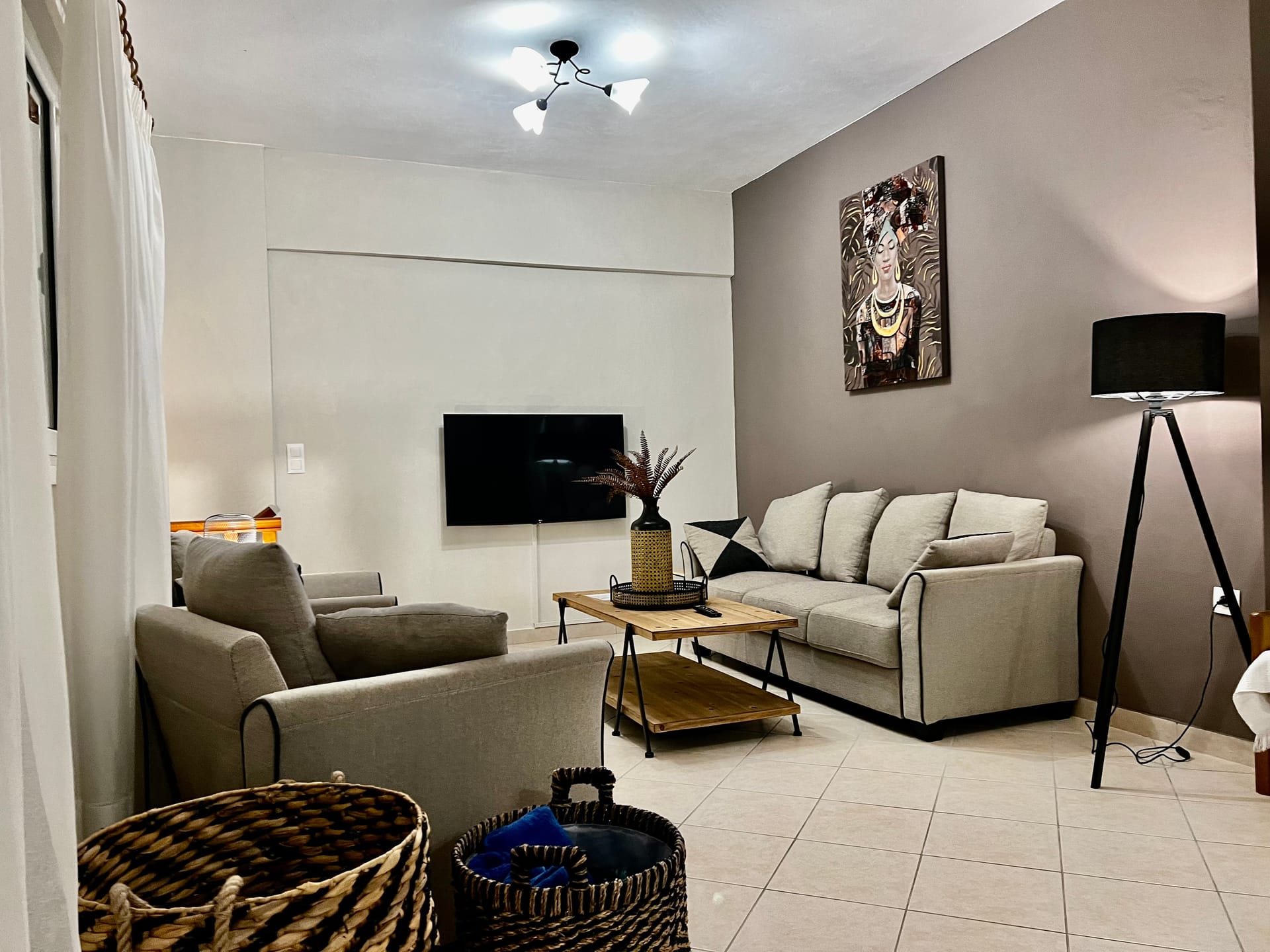 Deluxe apartment over the pool with whirlpool
