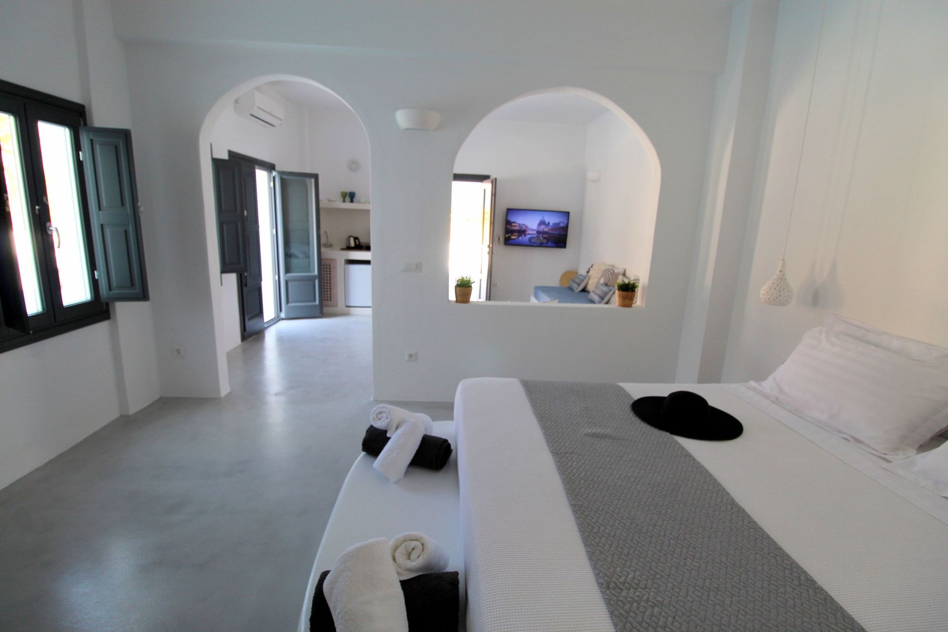 Honeymoon suite with jetted Pool