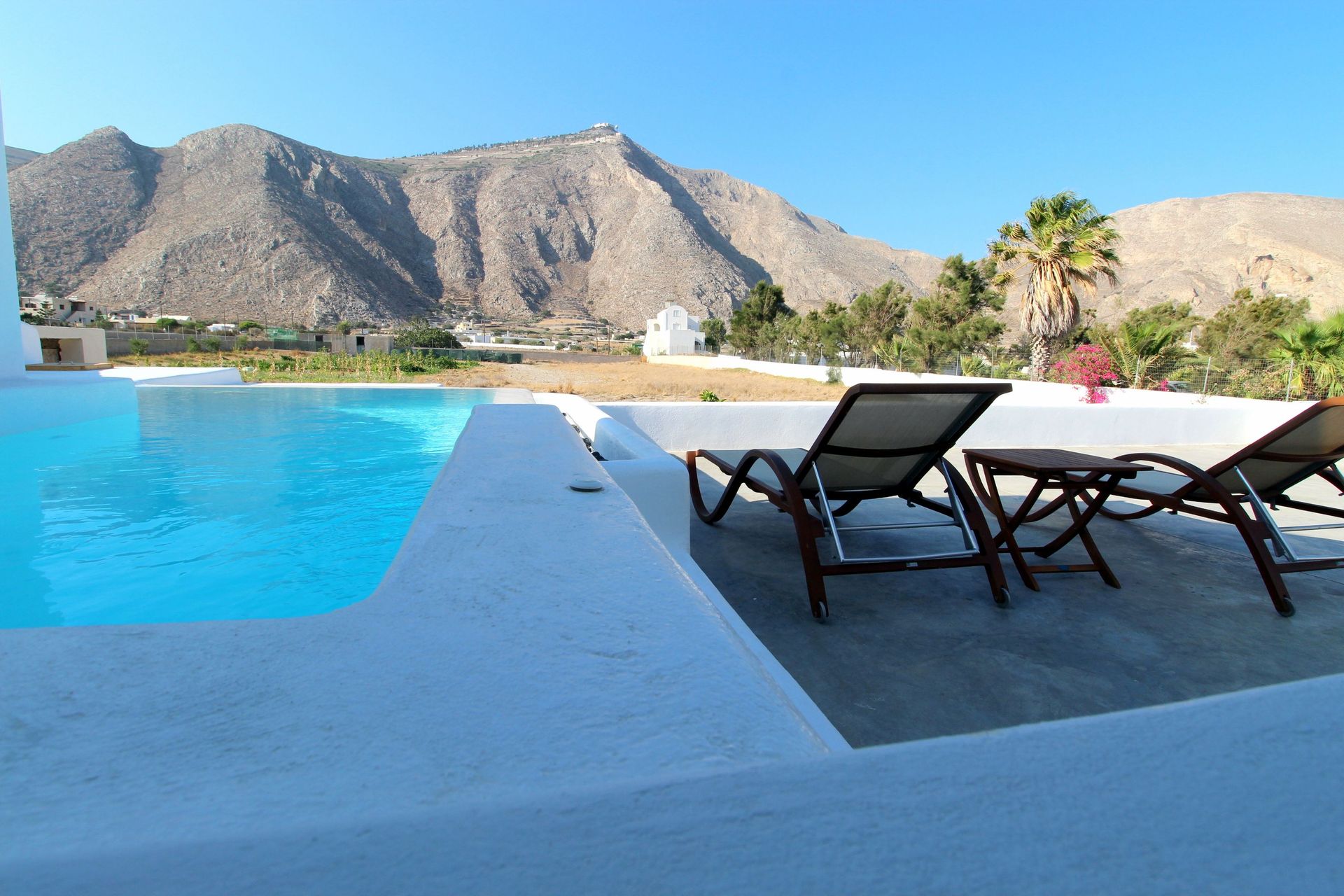 Honeymoon suite with jetted Pool