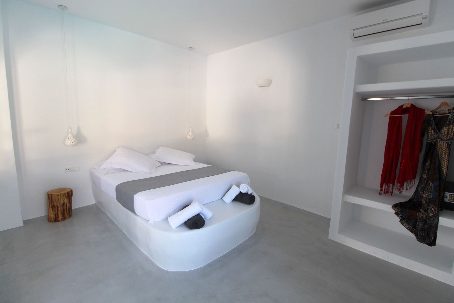 Honeymoon suite with jetted Pool