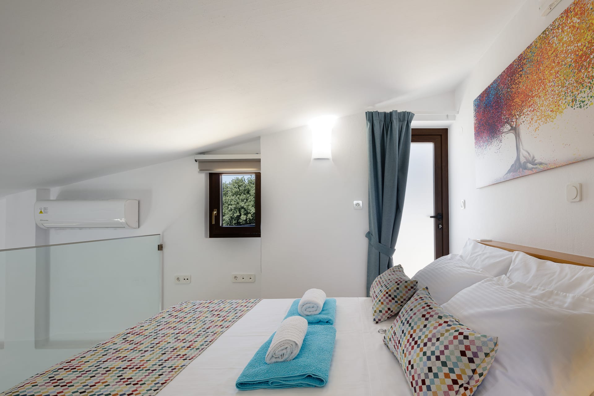 Two Bedroom Apartment with Pool View