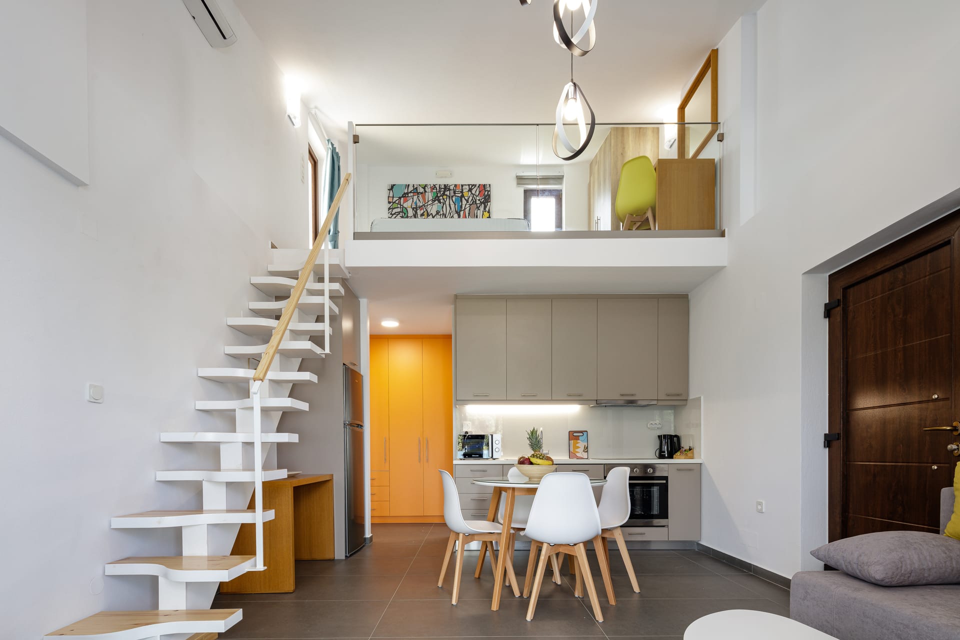 Two Bedroom Apartment with Pool View