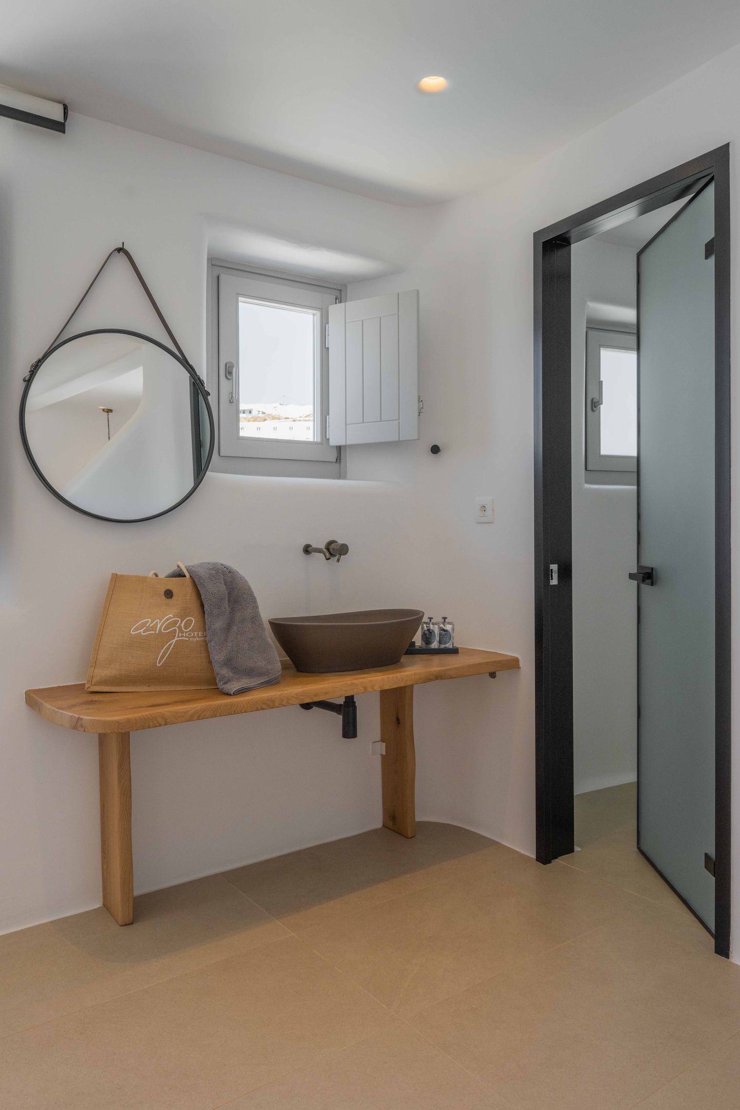 Superior Outdoor Jacuzzi