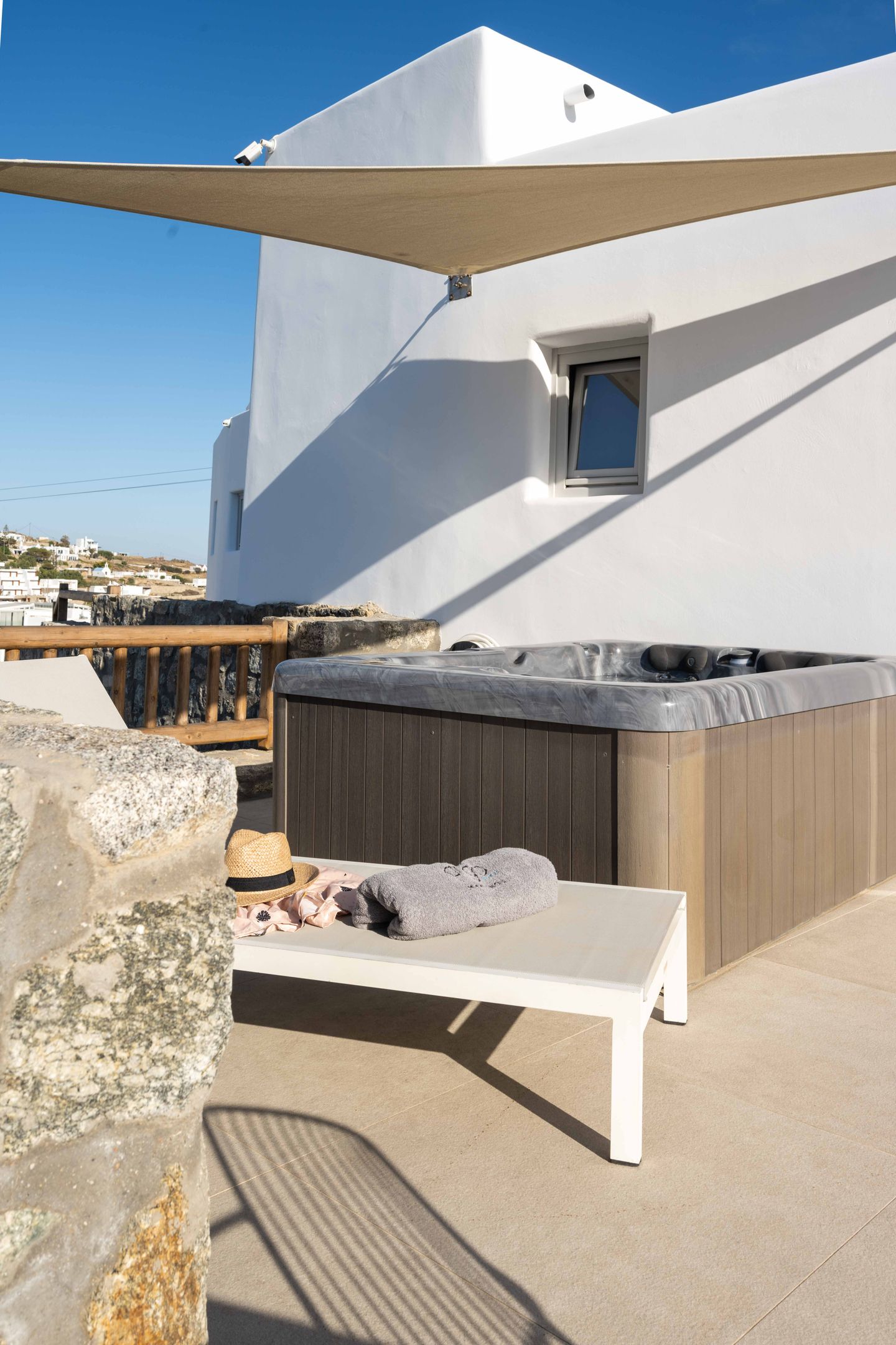 Superior Outdoor Jacuzzi