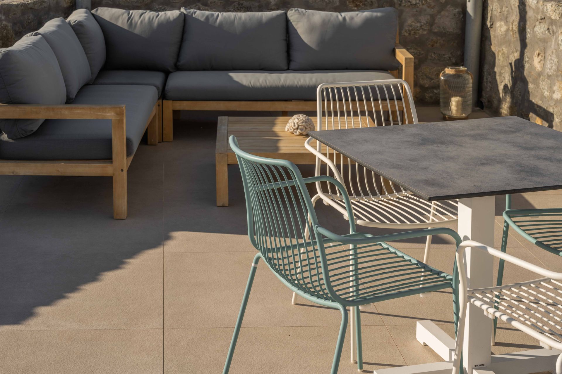 Superior Outdoor Jacuzzi