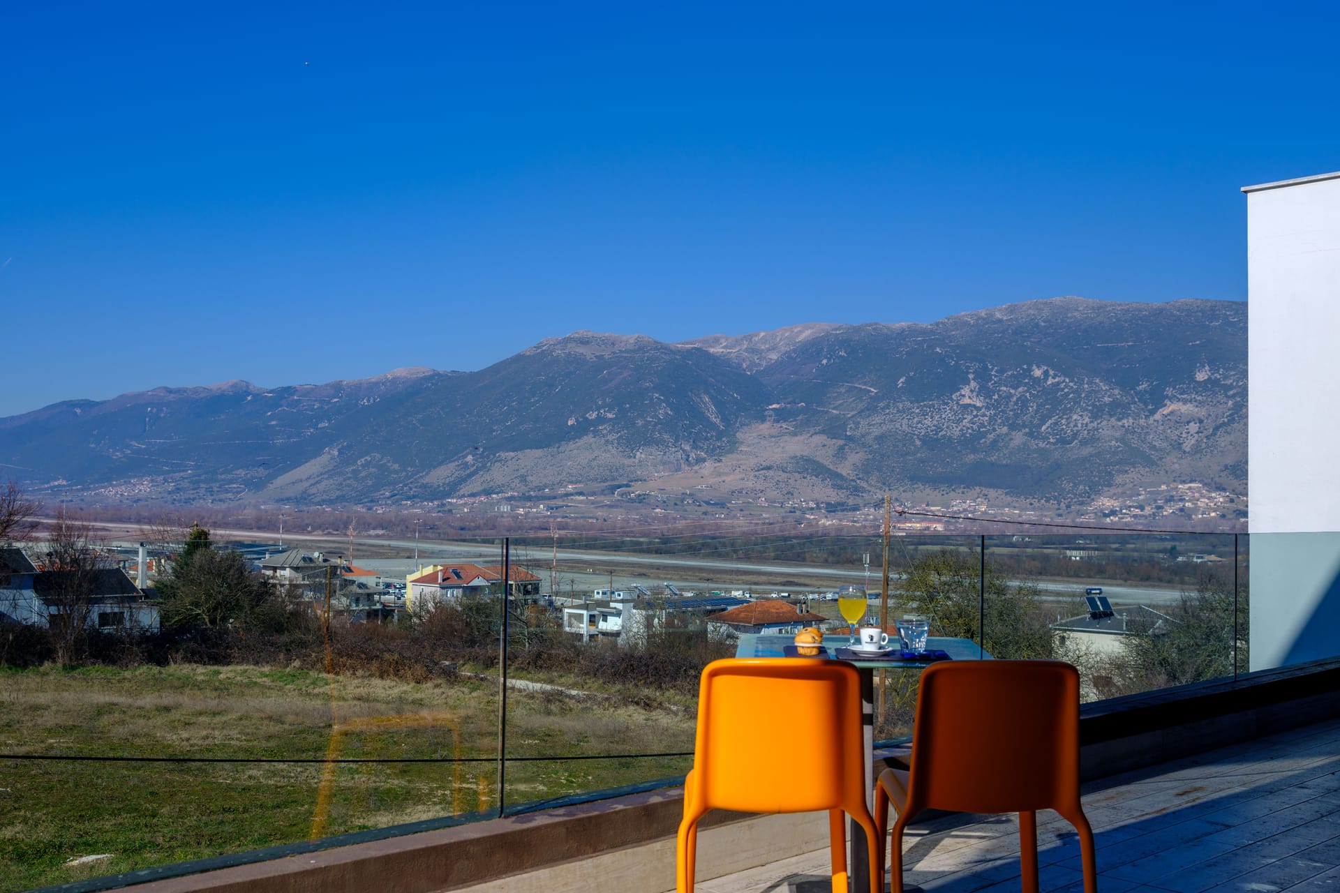 Single Room with Mountain View