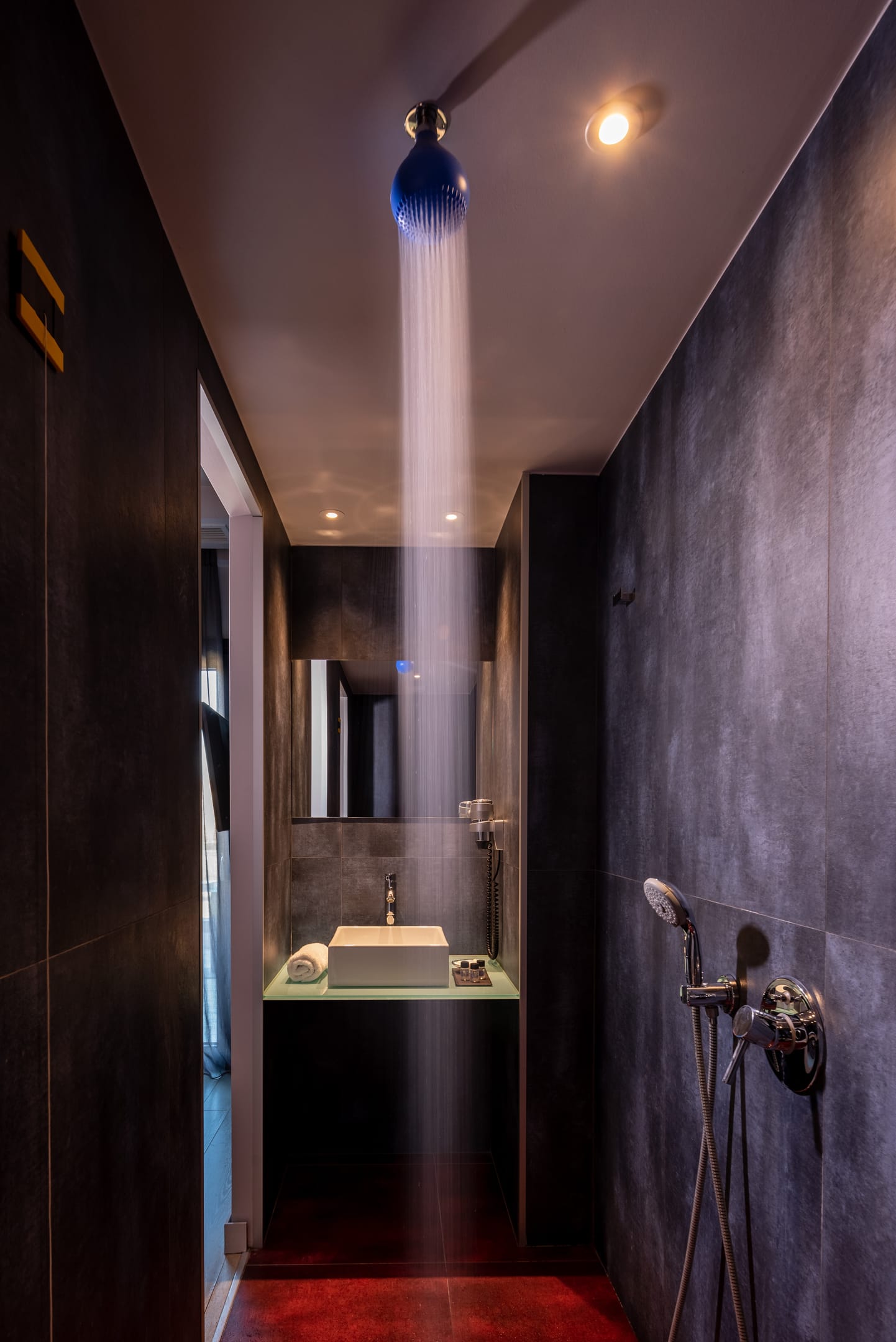 Single Room with Mountain View