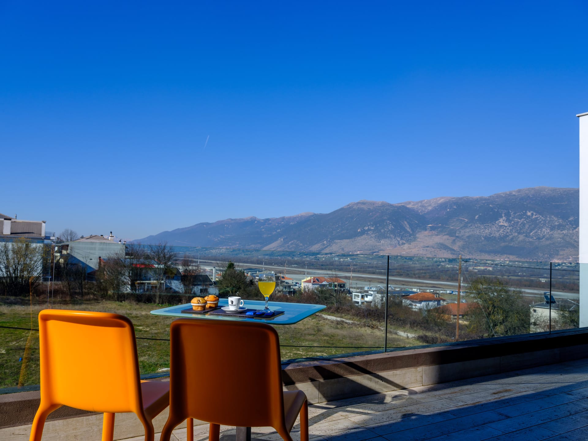 Single Room with Mountain View