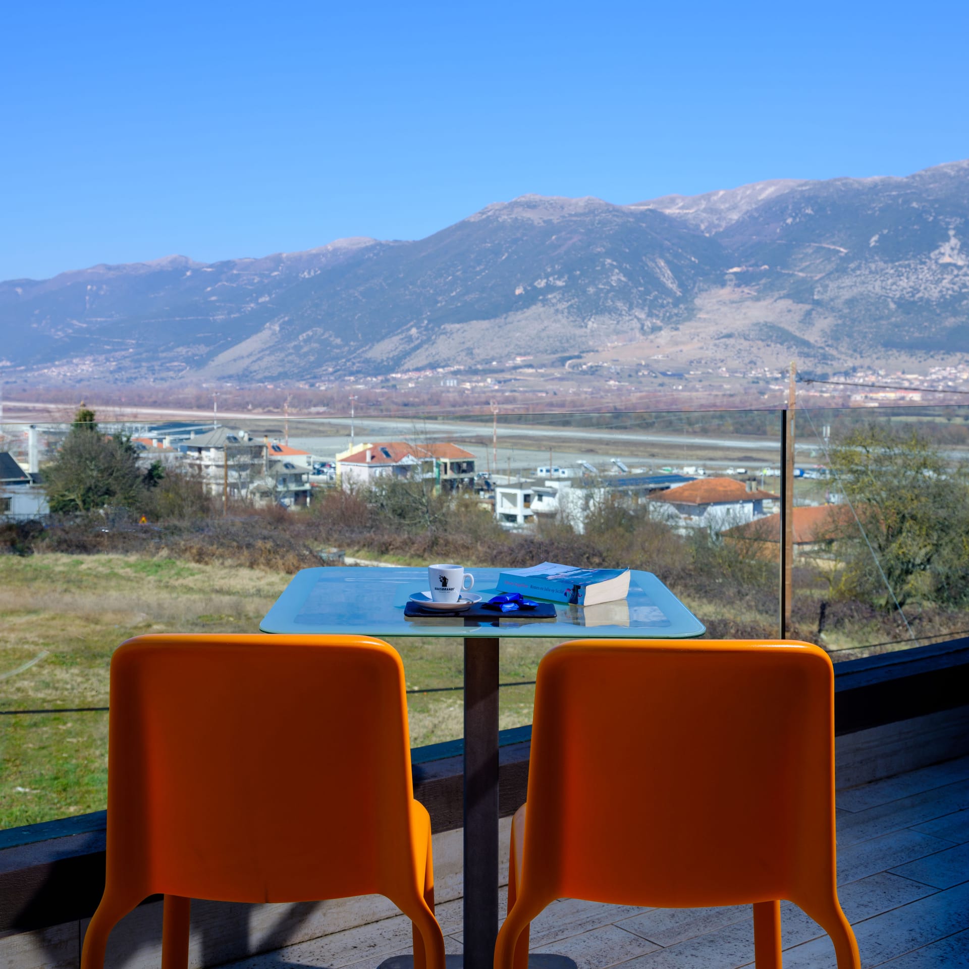 Single Room with Mountain View