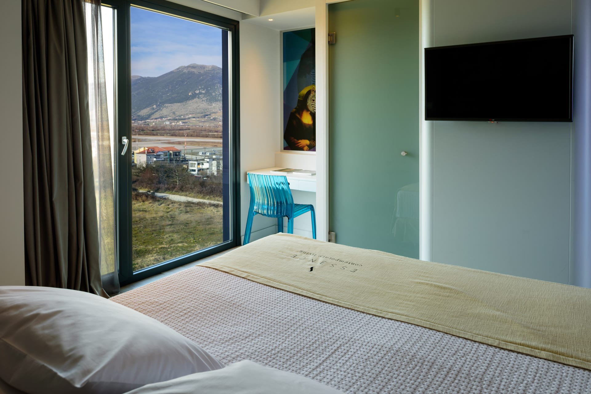 Premier Double Room with Mountain View