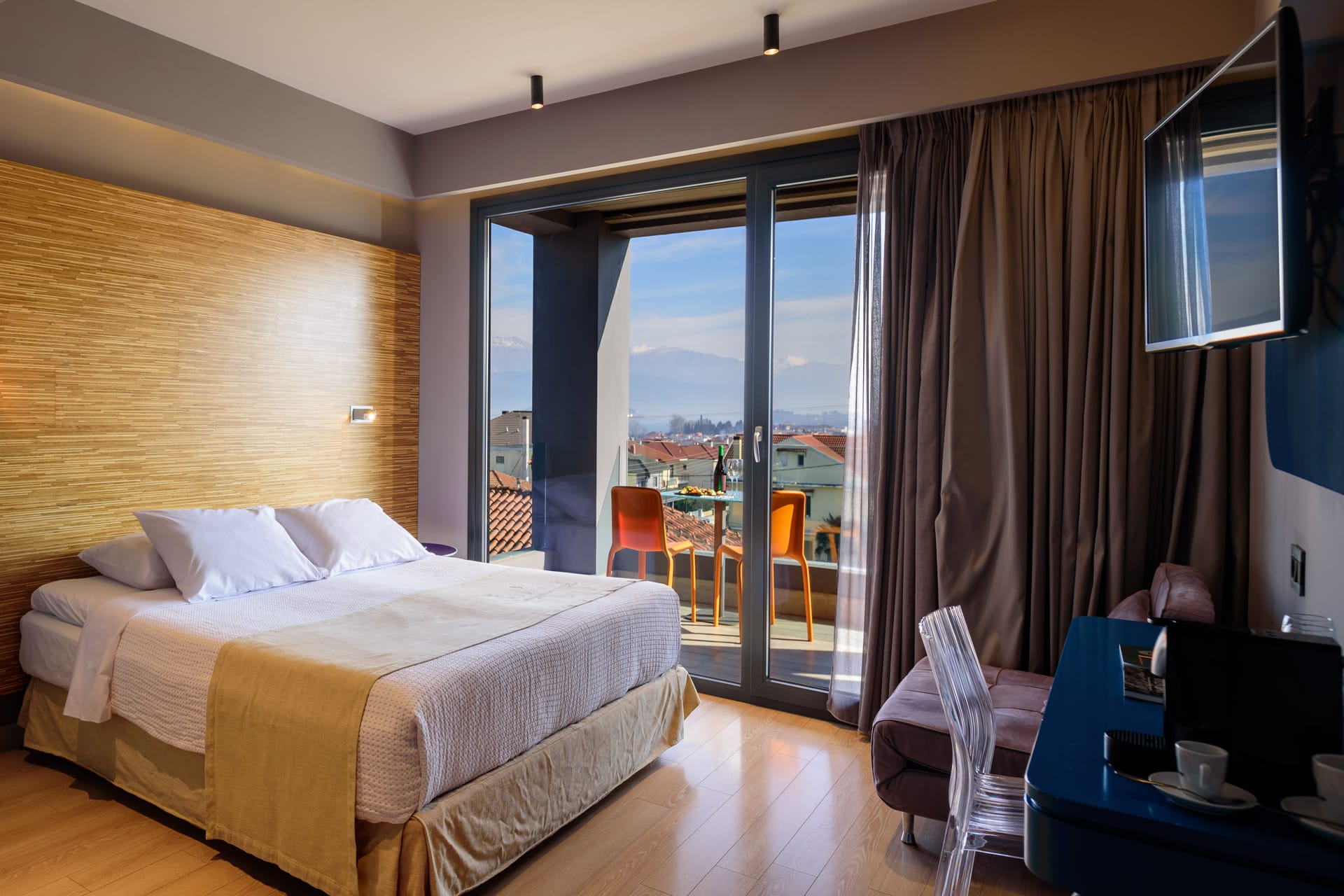 Executive Double Room with Lake View