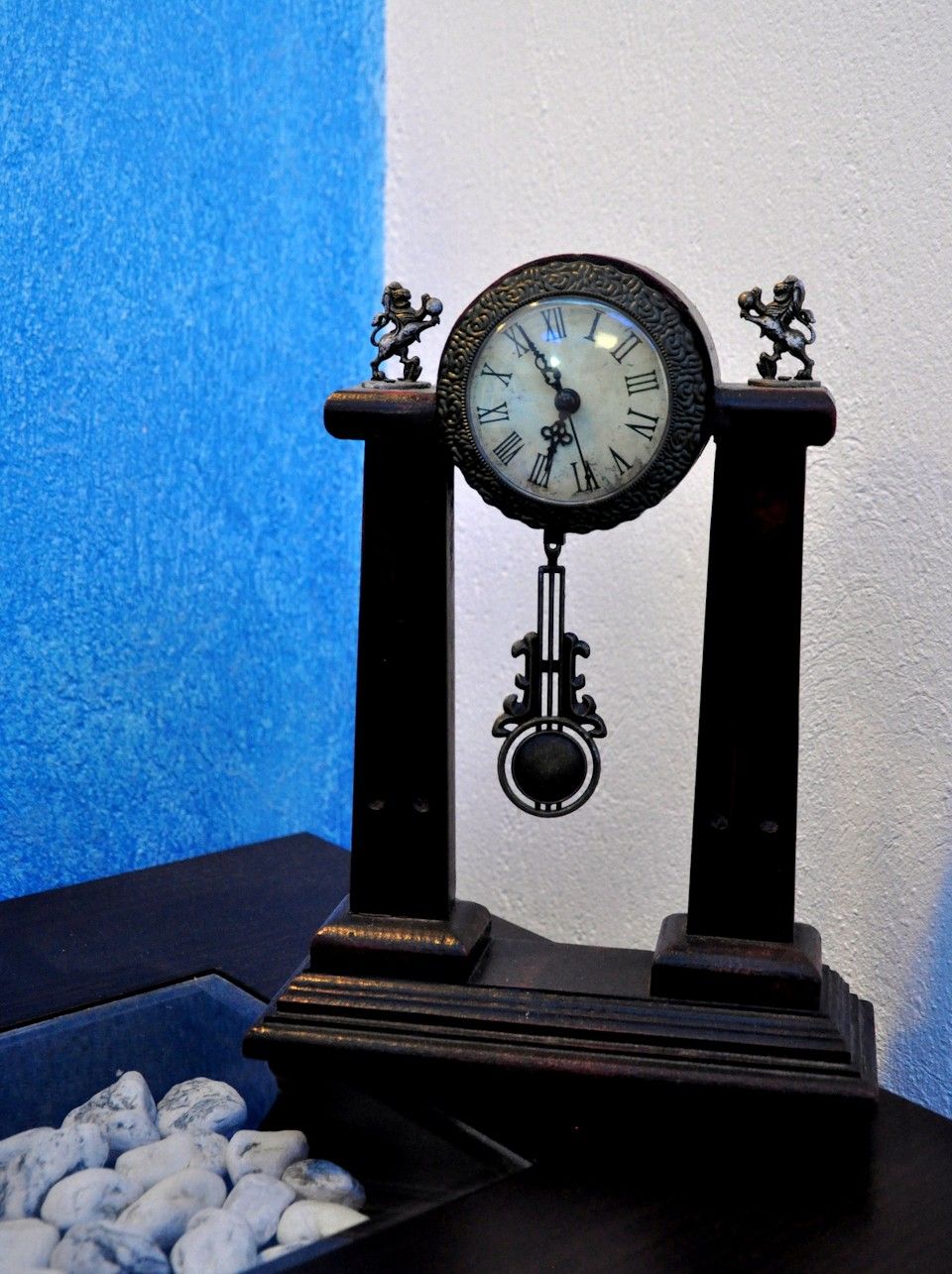 Superior Studio with City &amp; Mountain View