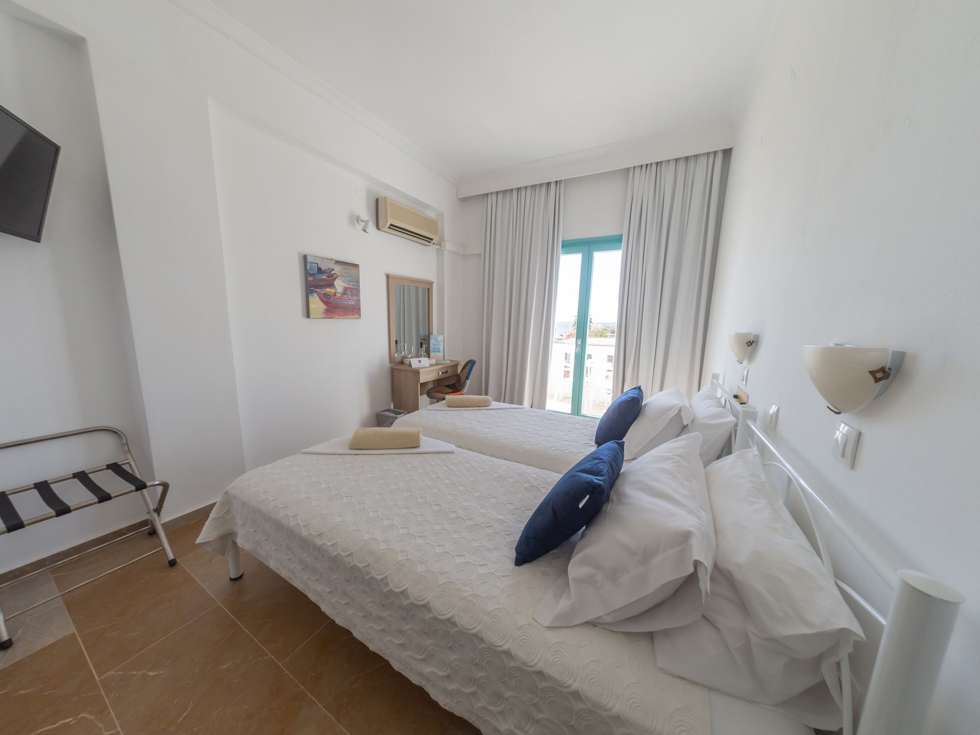 Standard Twin Room