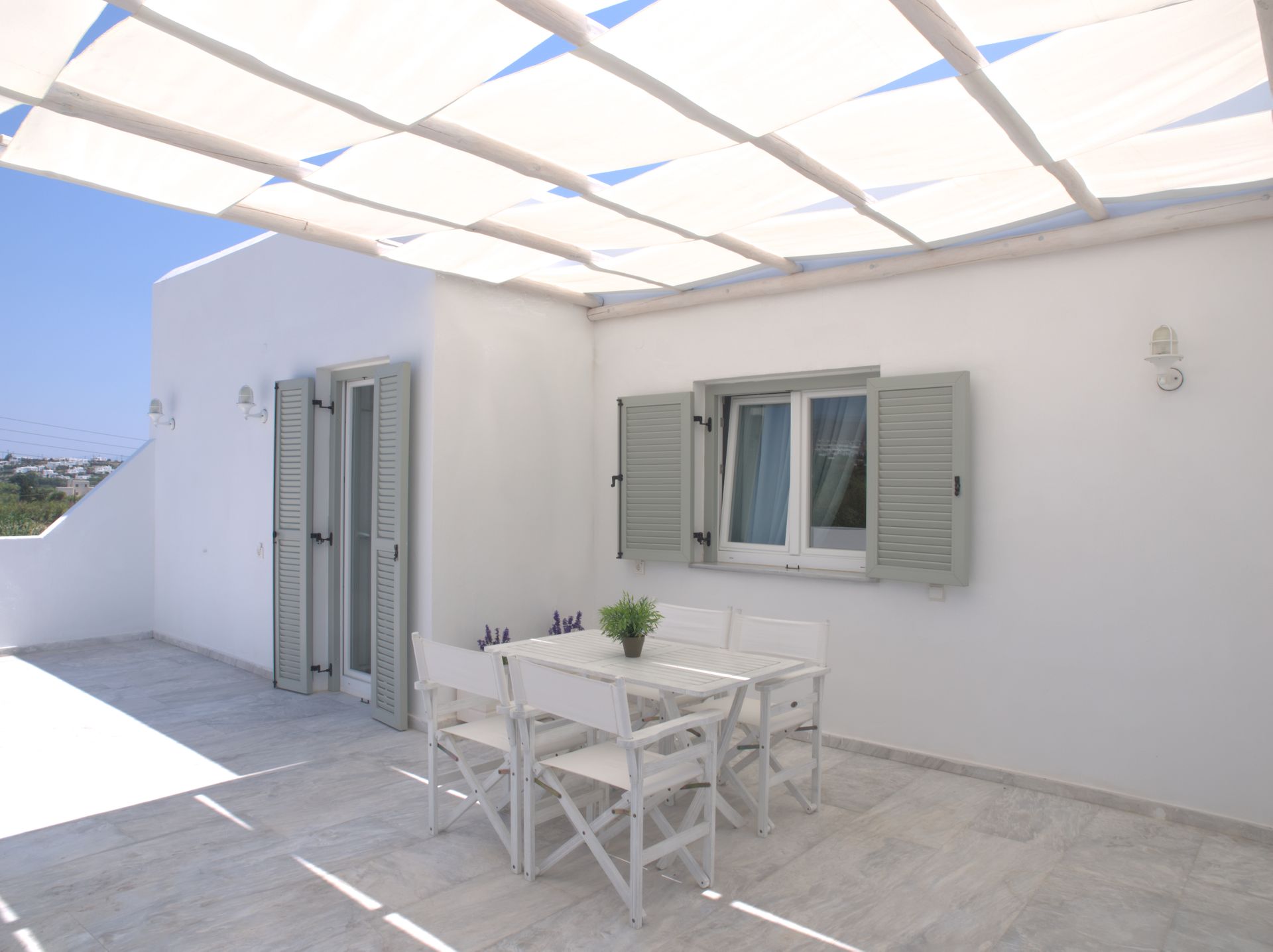 Family Suite with Mountain View