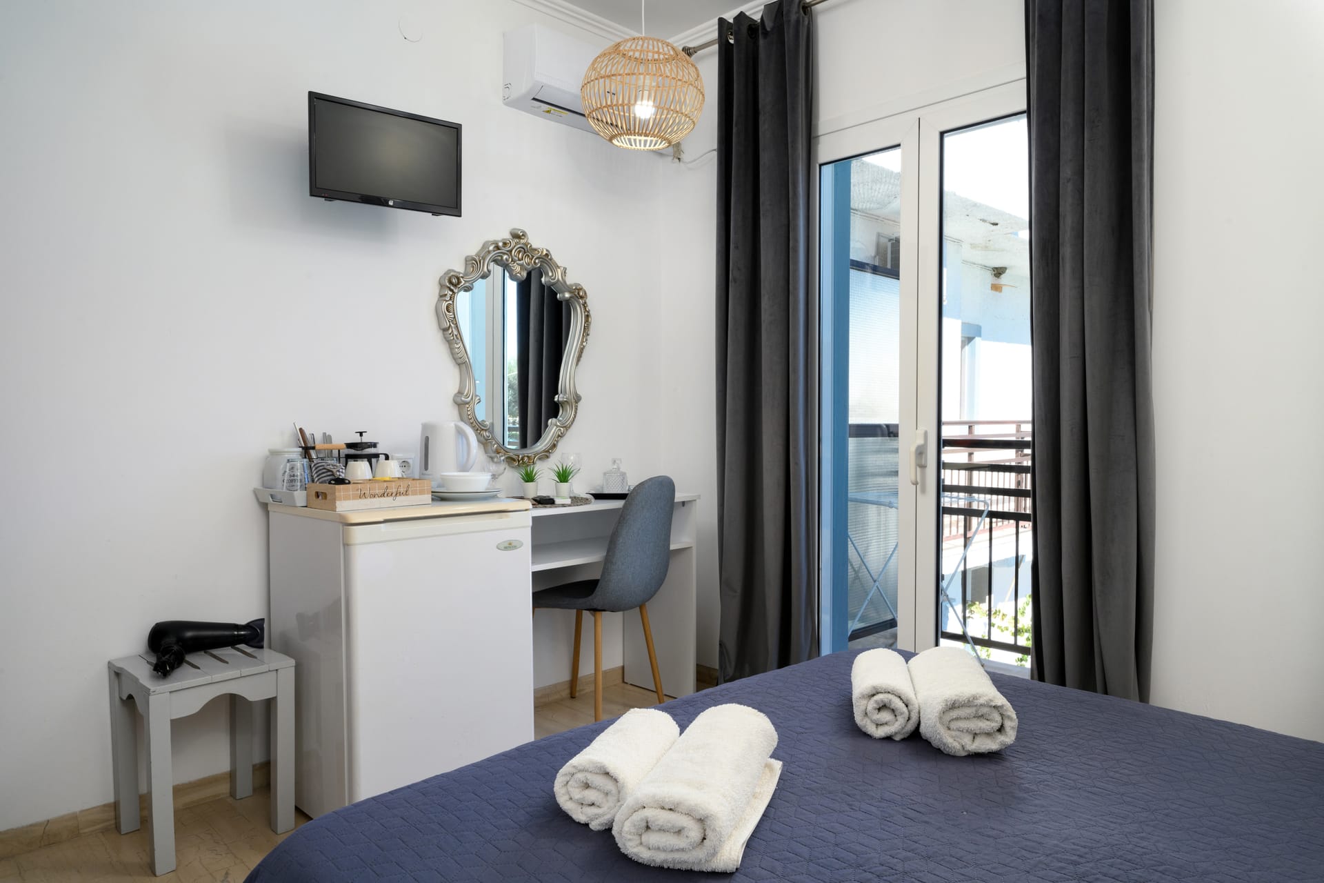 Double Room with Pool View