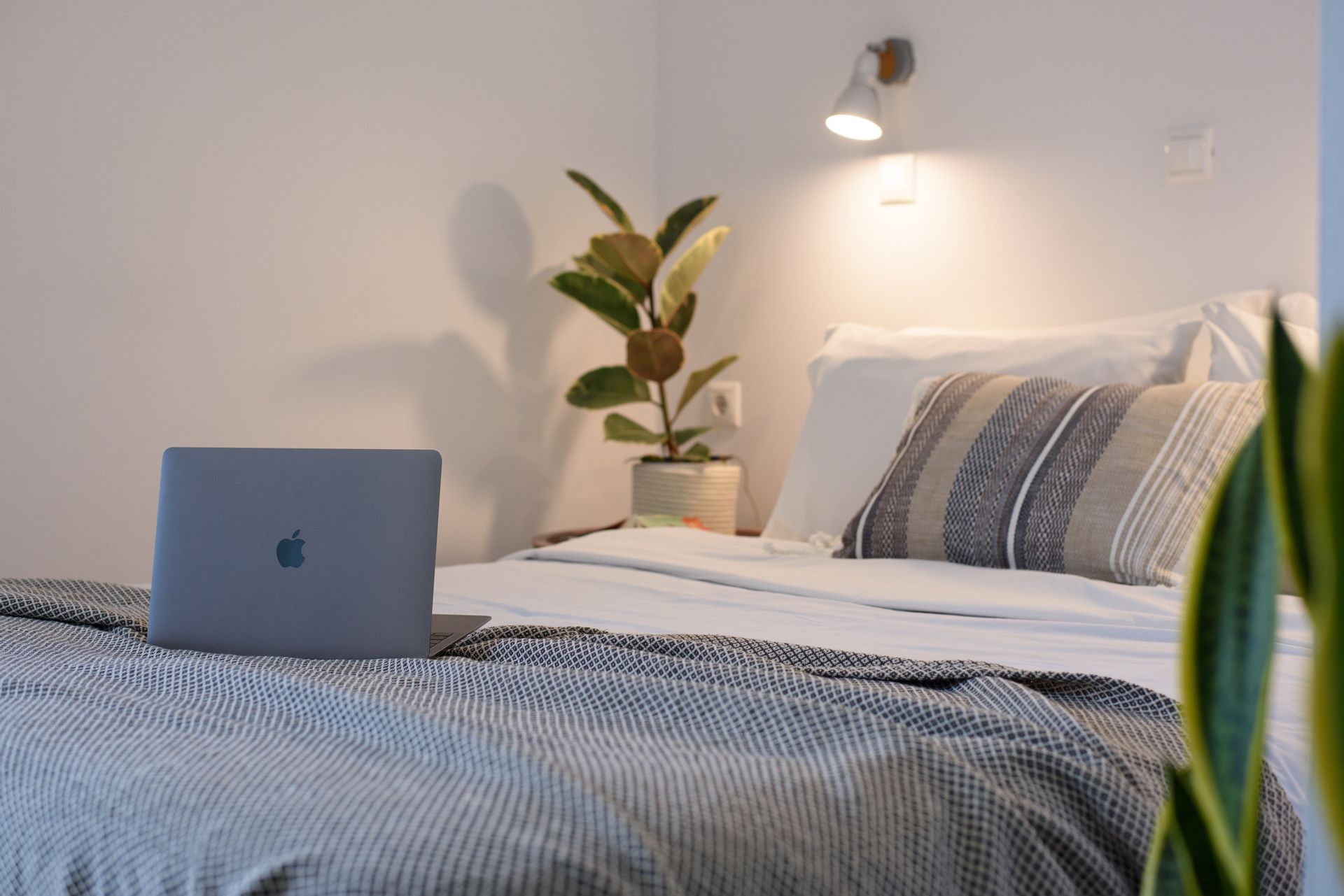 Superior Family Studio with Pool View