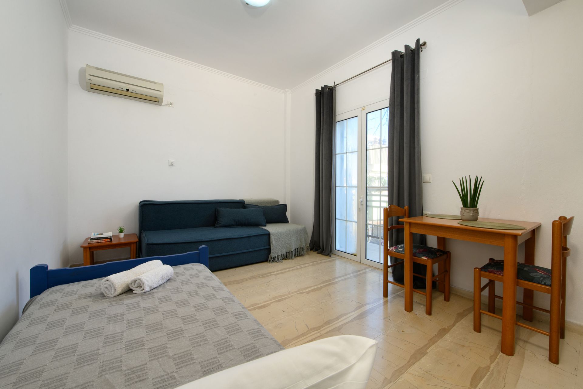 Junior Suite with Pool View