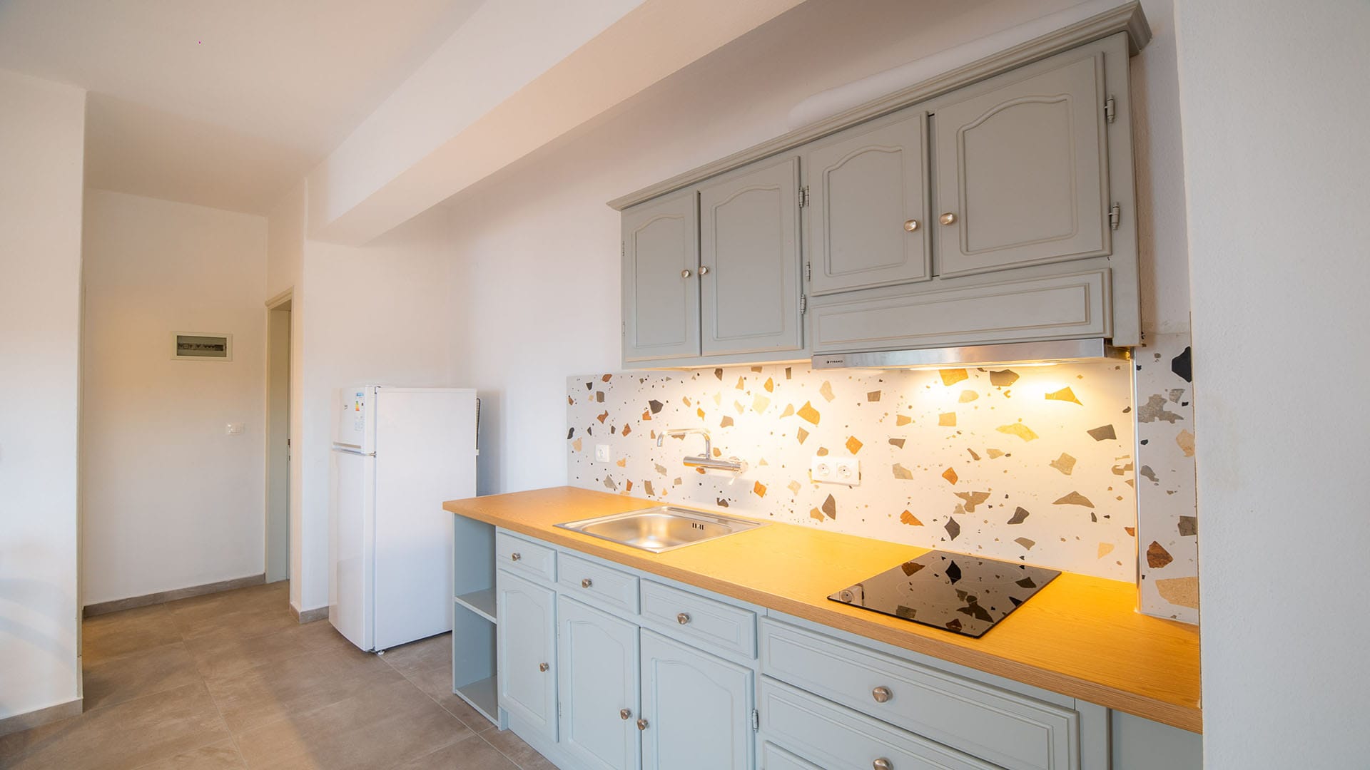 Deluxe Apartment with Terrace and Balcony