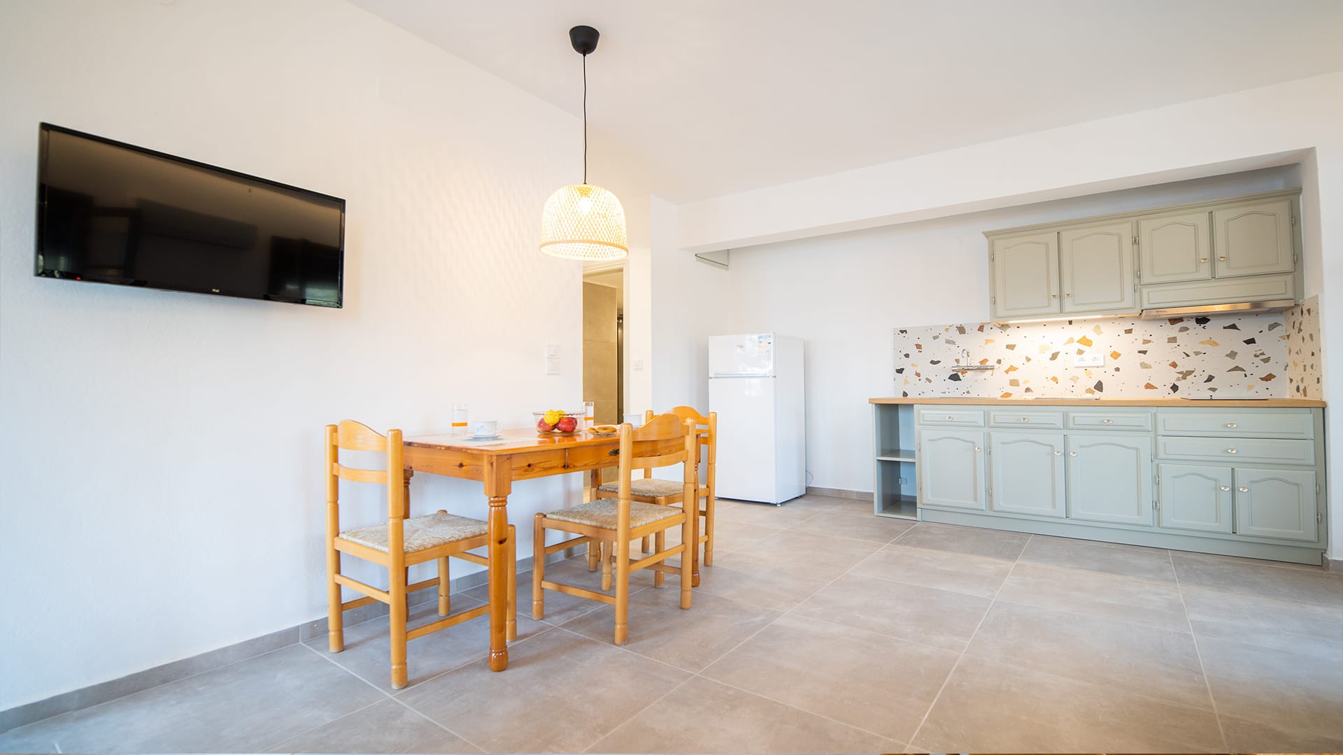 Deluxe Apartment with two Balconies