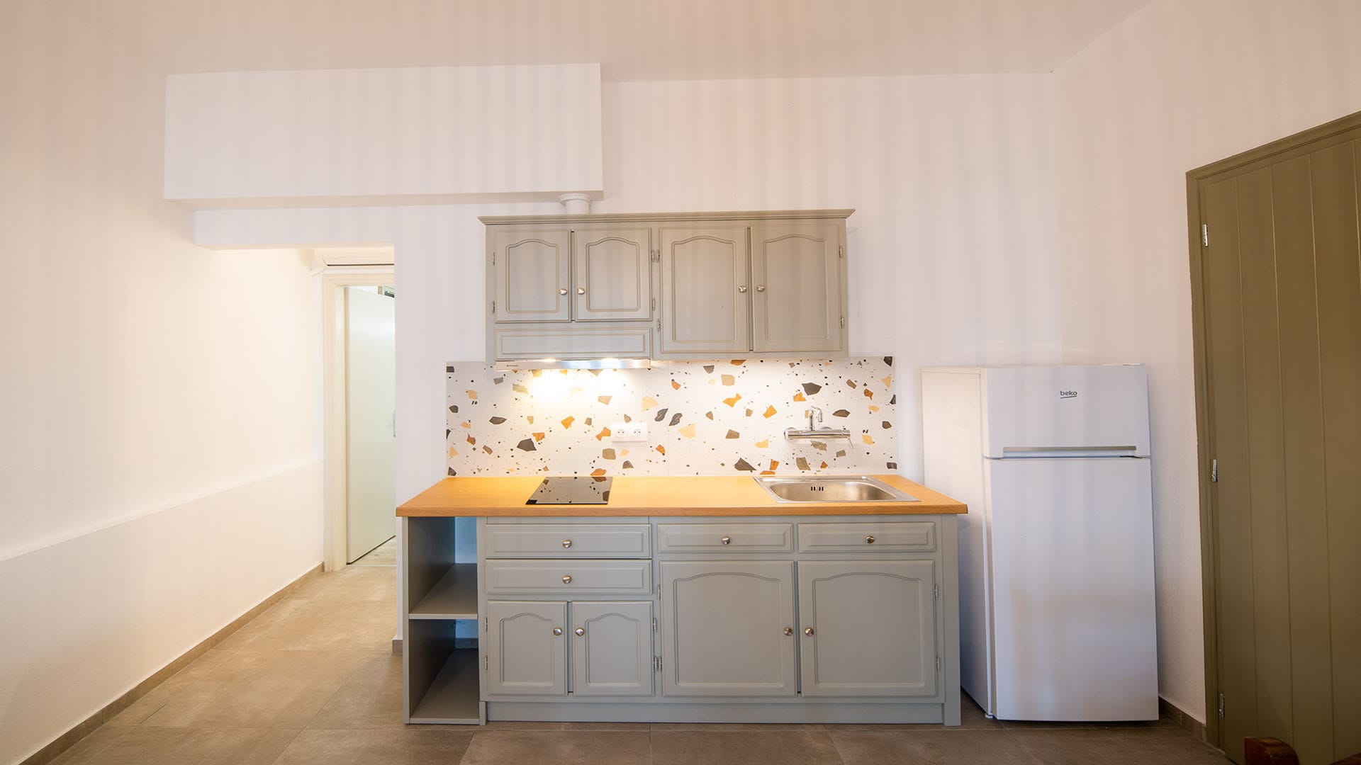 Deluxe Apartment with Terrace